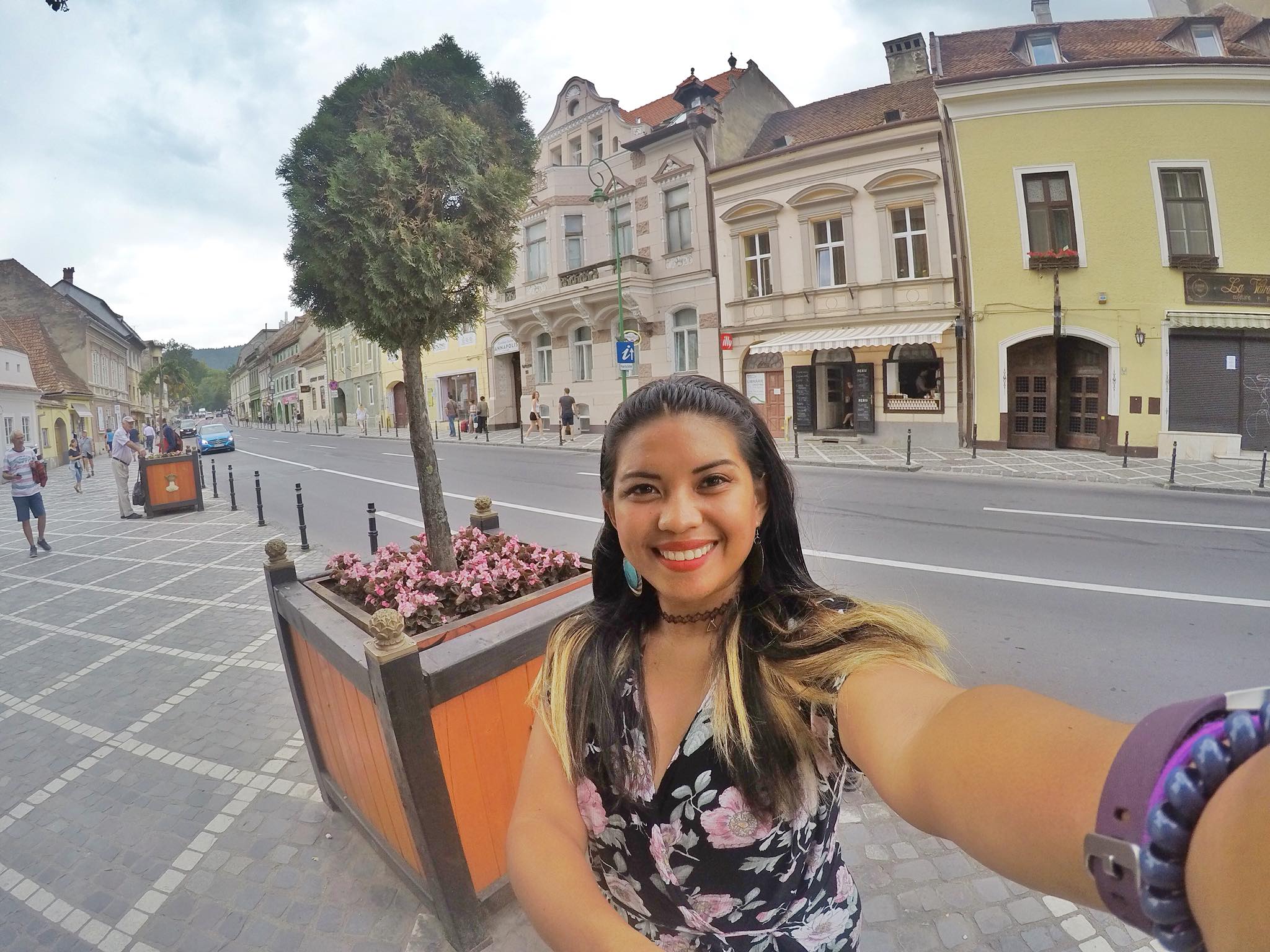Kach Solo Travels Day 20: Day Trip to one of the popular cities in Transylvania, BRASOV!