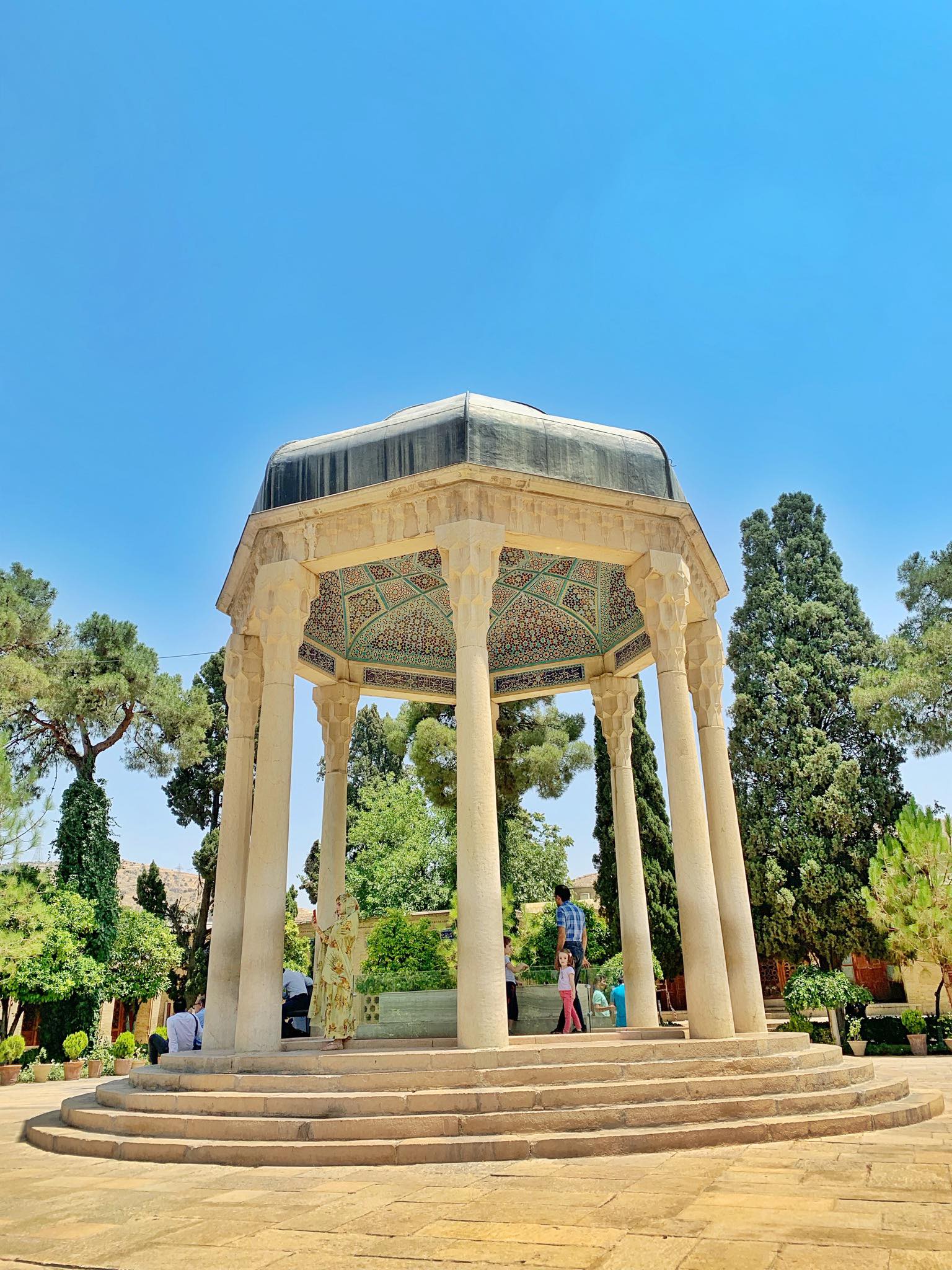 Kach Solo Travels in 2019 Full day tour of Shiraz8.jpg
