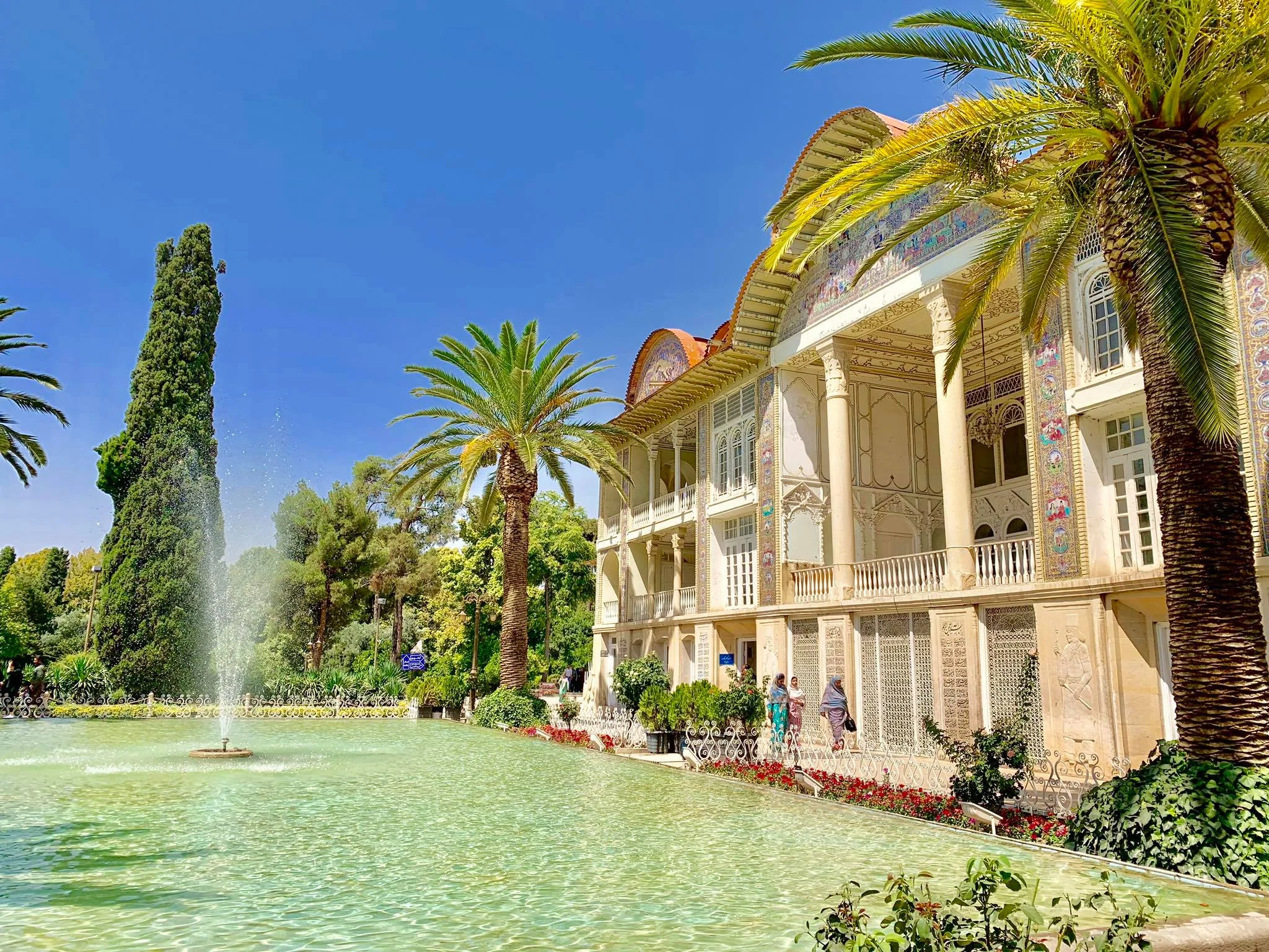 Kach Solo Travels in 2019 Full day tour of Shiraz9.jpg