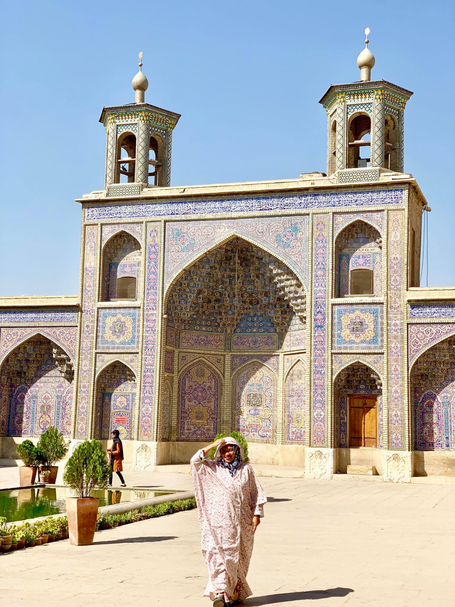 Kach Solo Travels in 2019 Full day tour of Shiraz32.jpg
