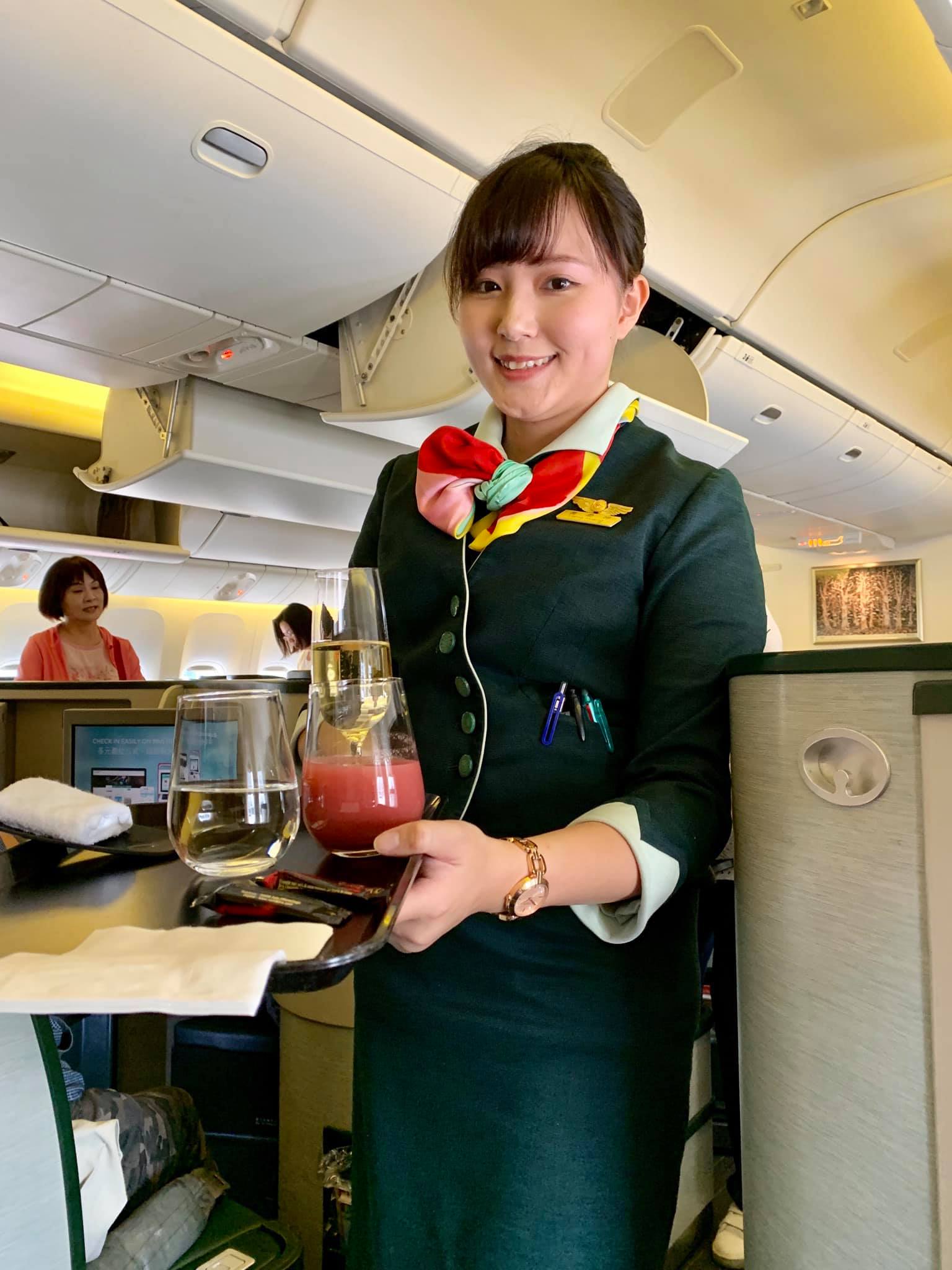 Kach Solo Travels in 2019 Fying Business Class from Bangkok, Thailand to London, UK23.jpg