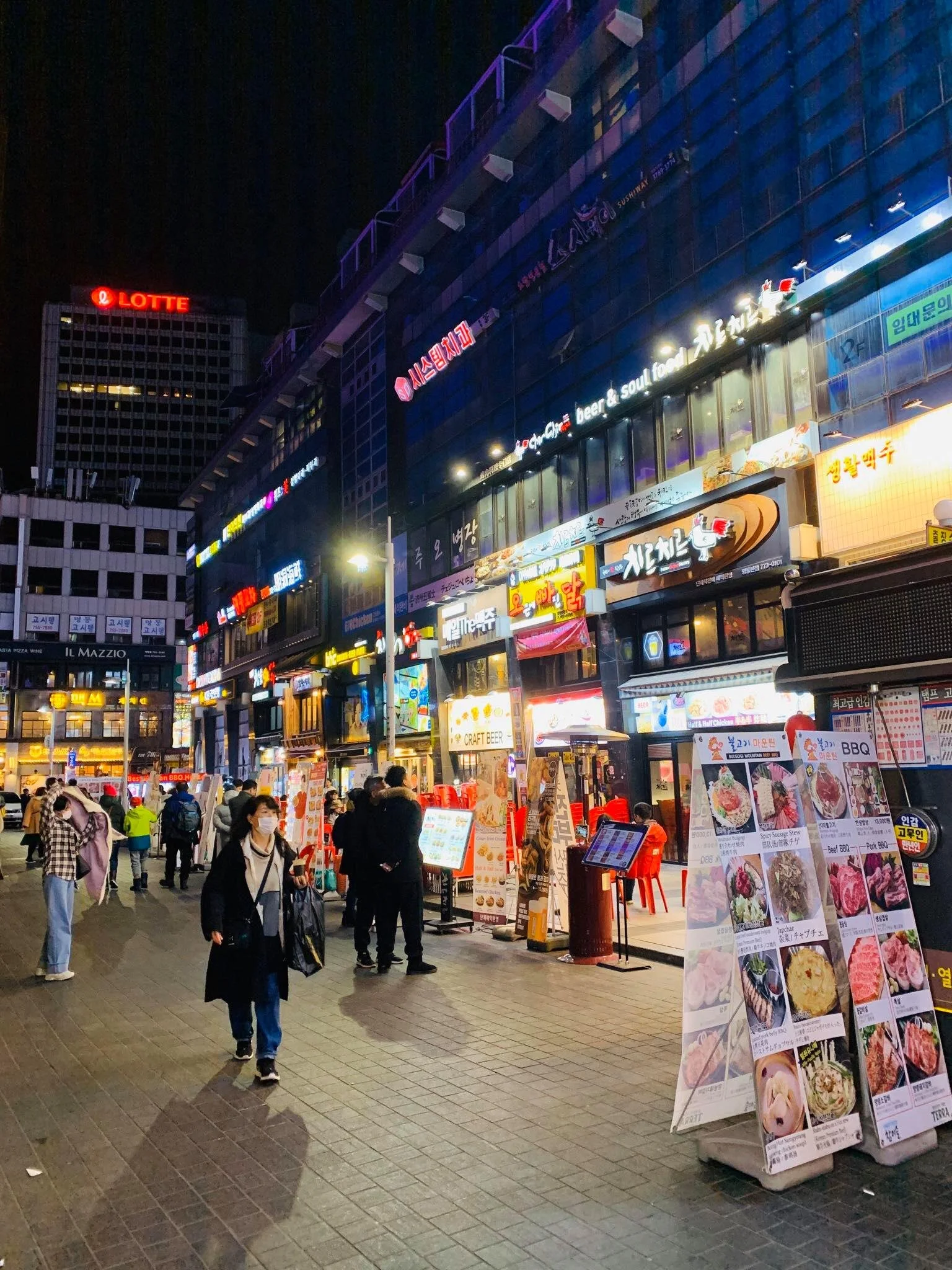 Spent my first night in Seoul in Myeongdong9.jpg
