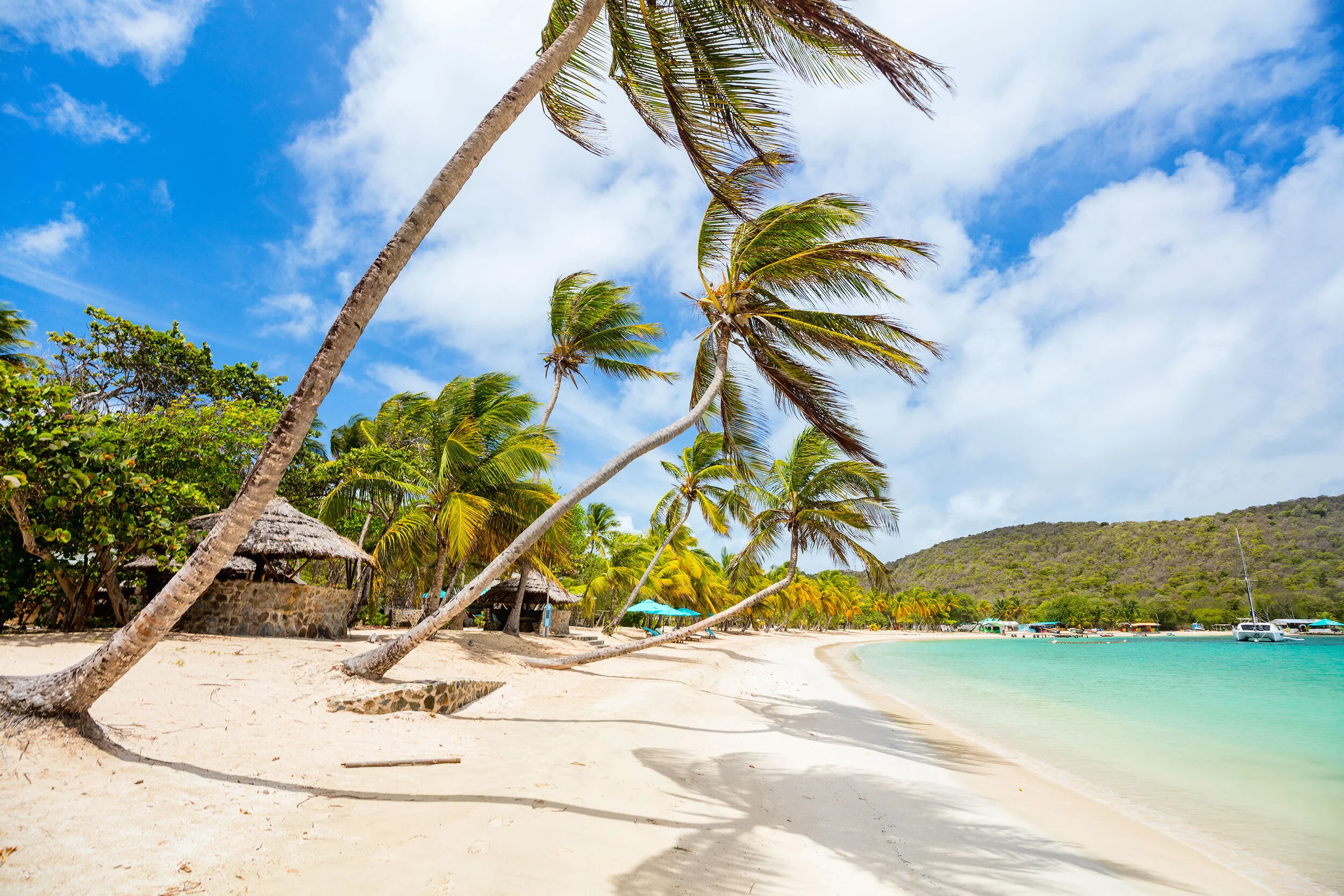 5 Places To Visit When Yachting in St Vincent and the Grenadines