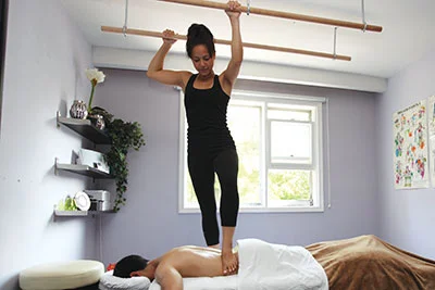ashiatsu cc0.jpg