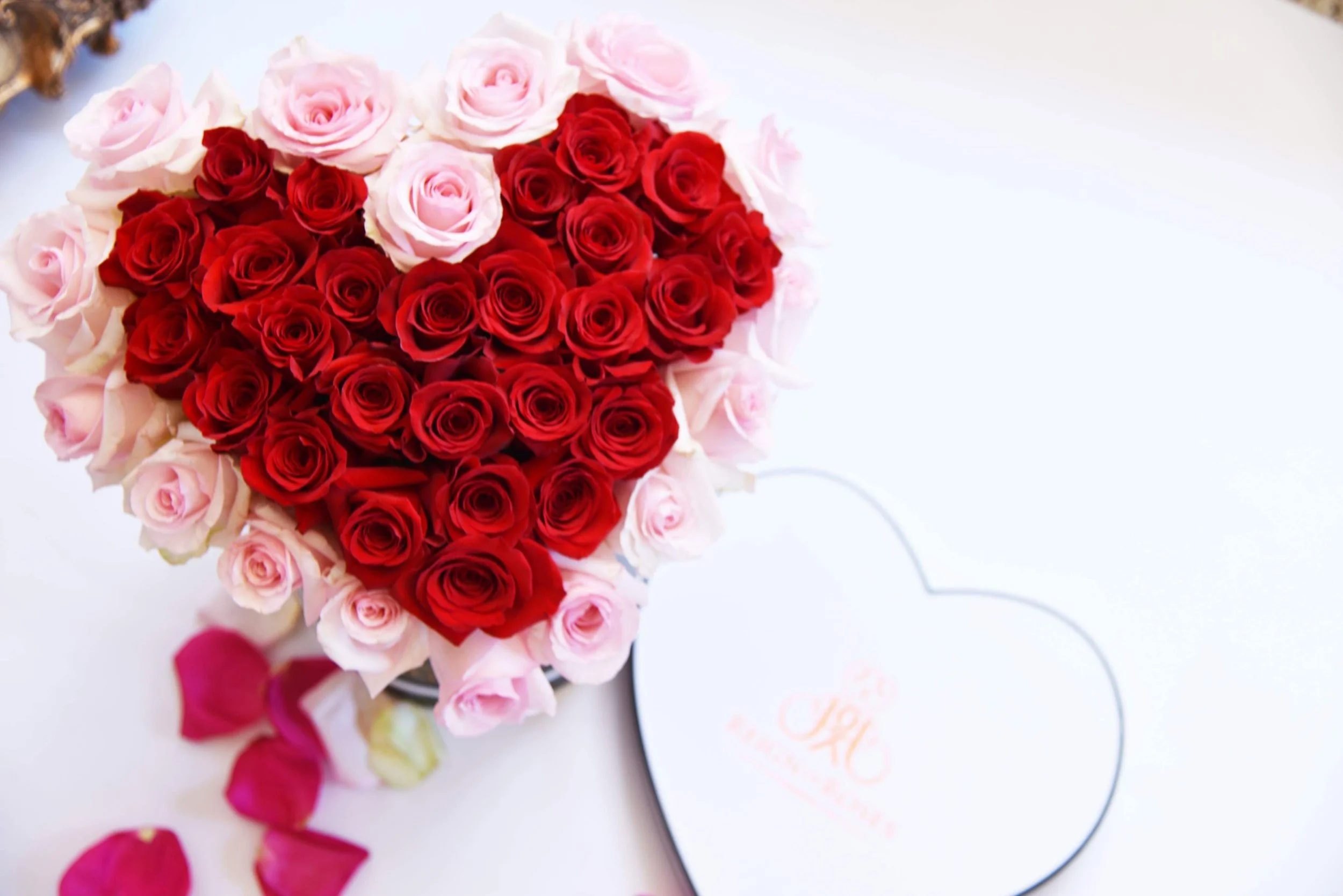 Blooming Heart 50 Roses