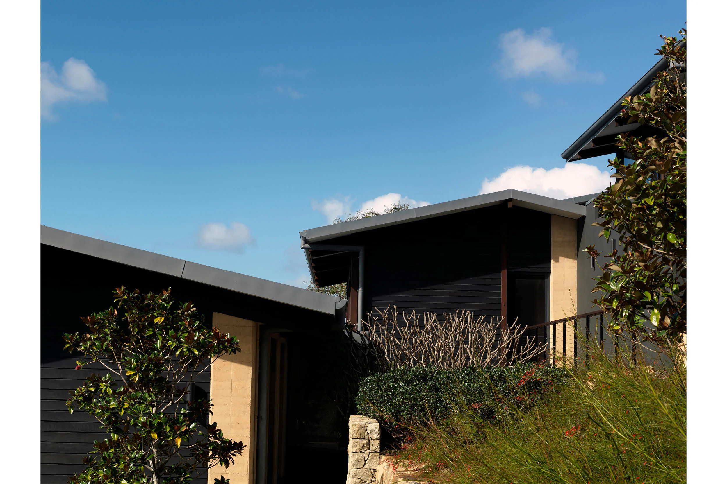 HOUSE ON THE HILL 23.11.20174.jpg