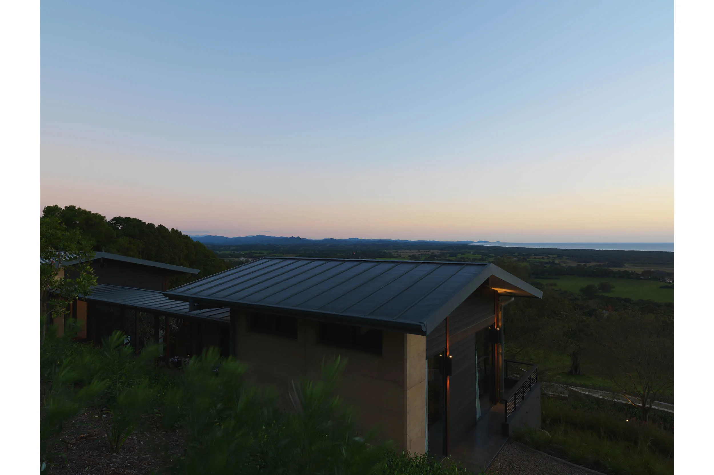 HOUSE ON THE HILL 23.11.201720.jpg