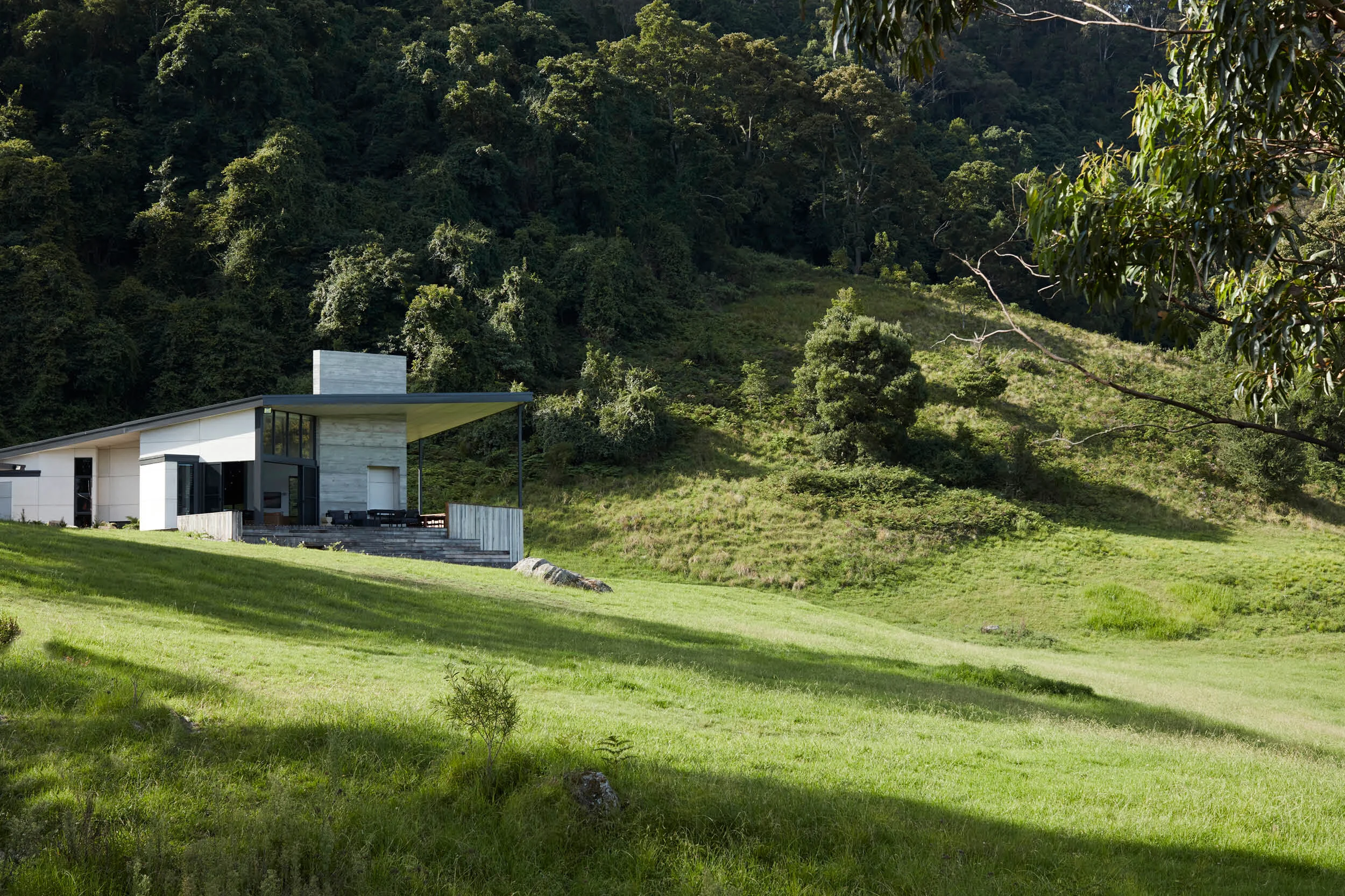 LUXURY VILLA I THE STICKS — ALWILL