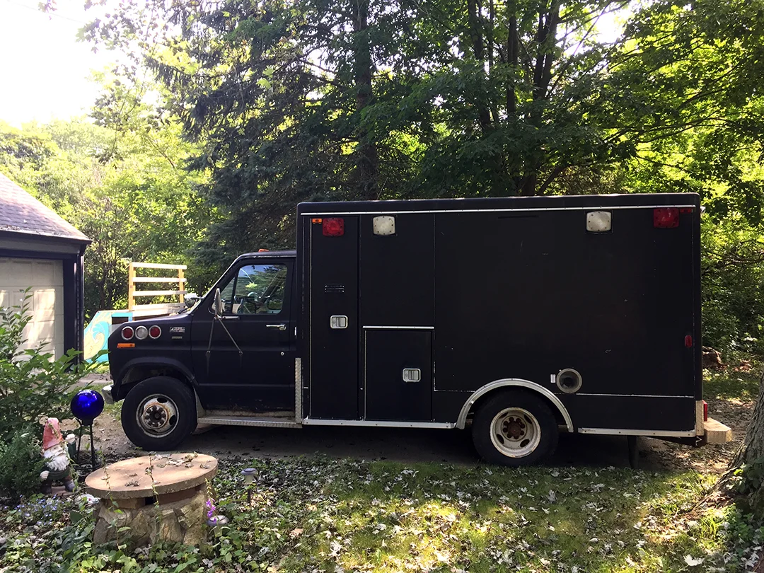MOTR stands for "Modular on the Rescue" - a live show, a philosophy, our mobile venue