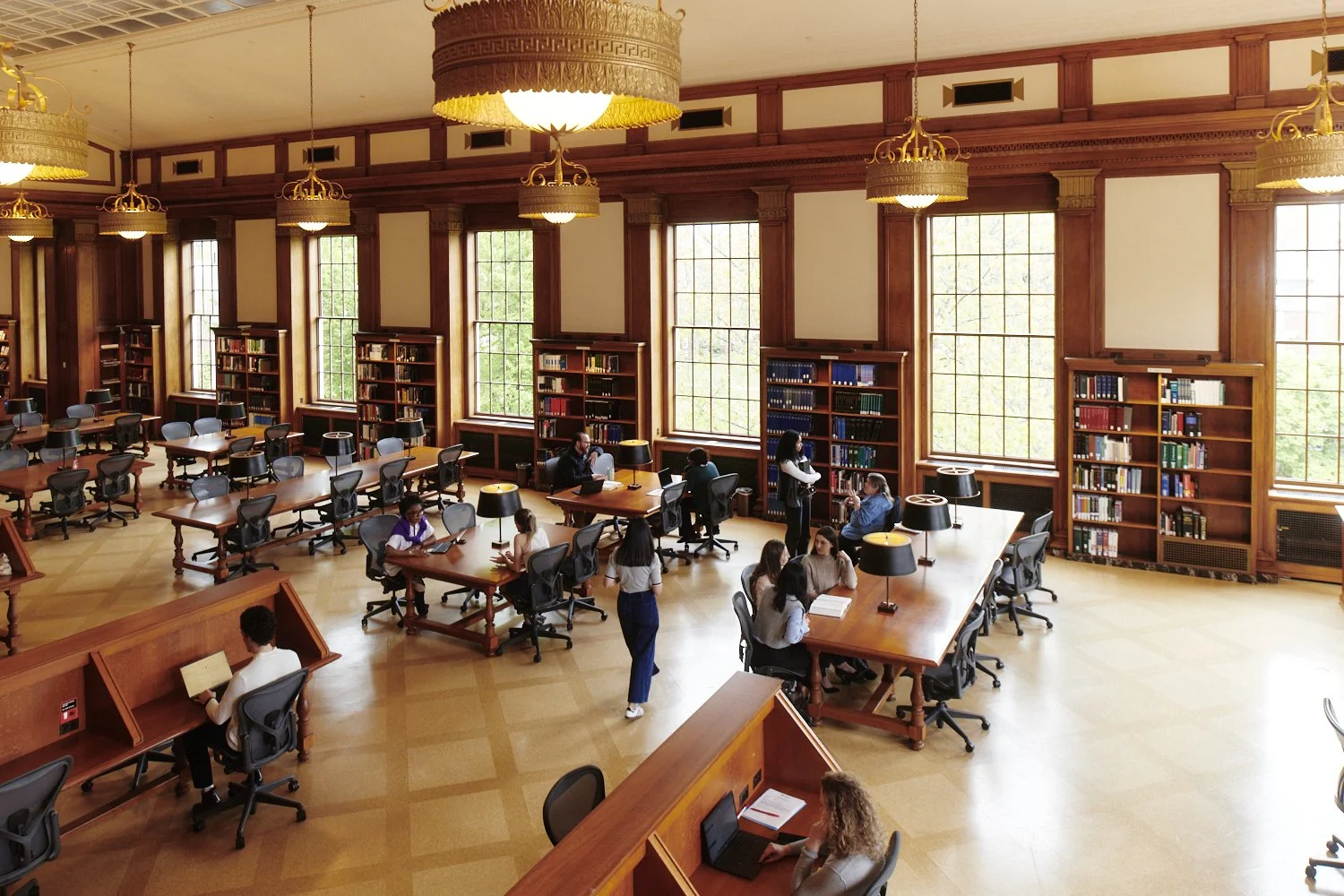 20240509-hbs-baker-library-0801.jpg