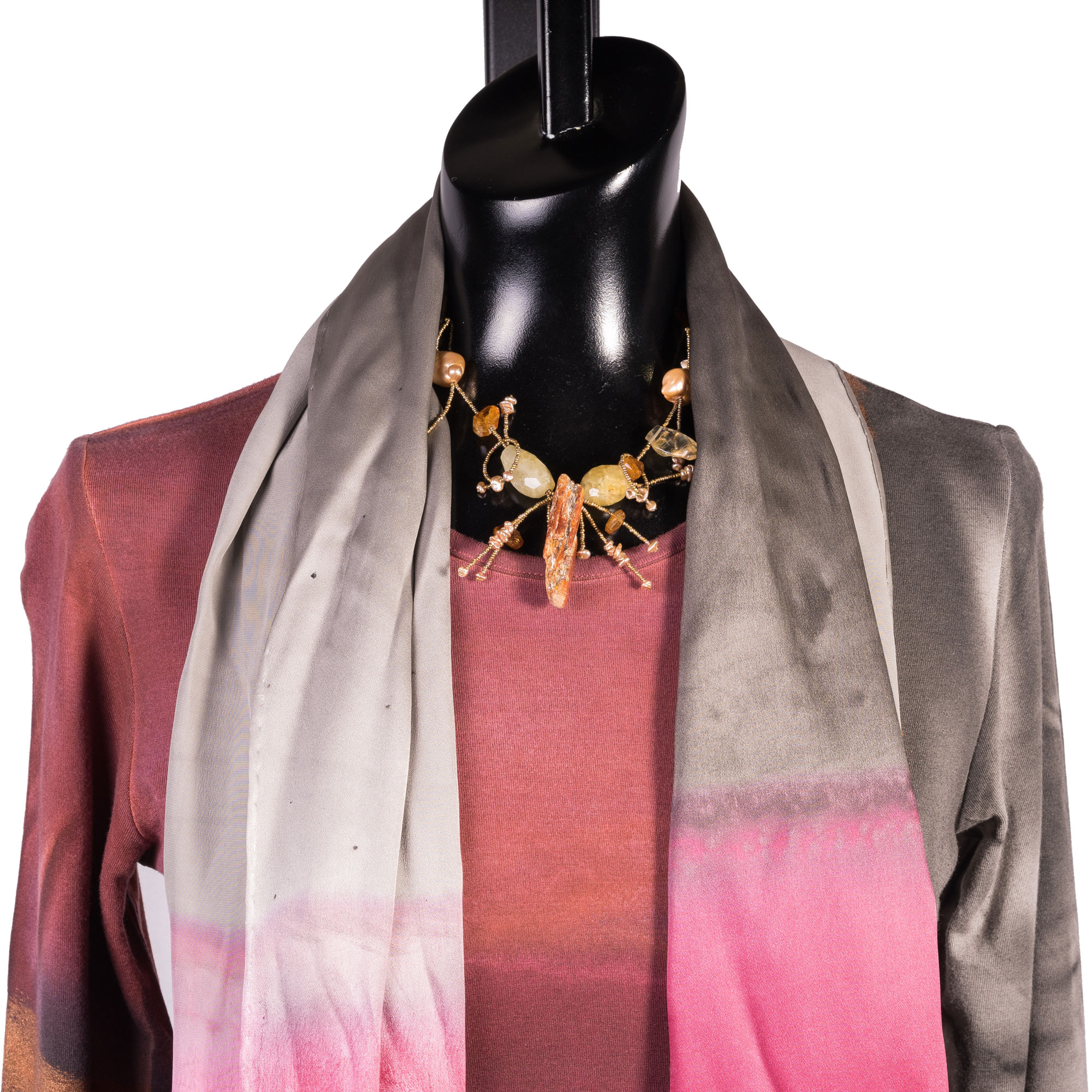 4-melarosa-wearable-art-scarf-detail.jpg