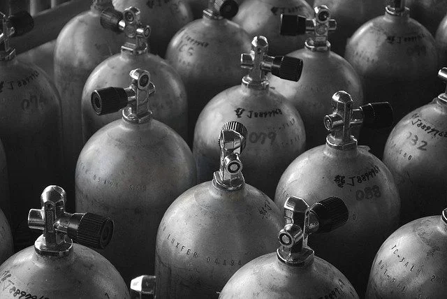 scuba-tanks.jpg