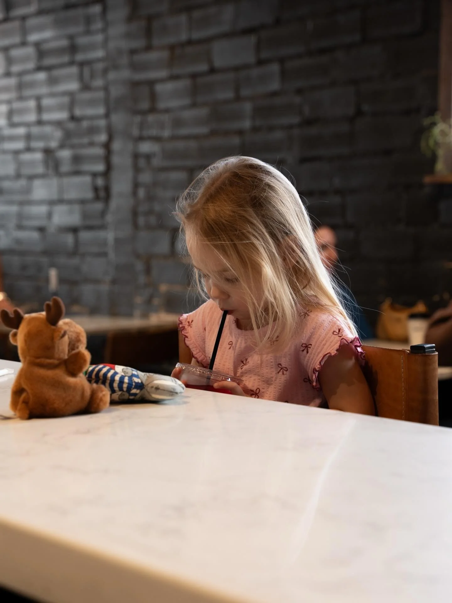 When your coffee date brings their favorite stuffie 🦌🤍