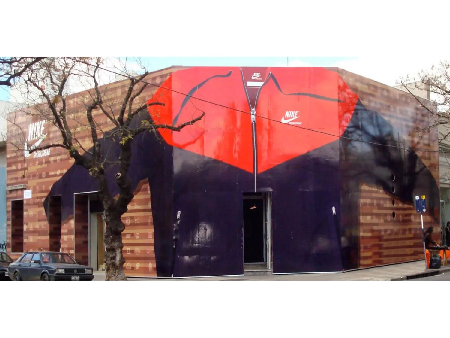 NIKE SPORTSWEAR STORE