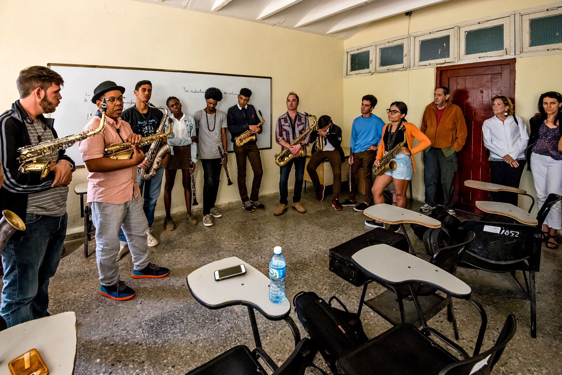 Roman Filiu & Peter Apfelbaum teaching woodwind students at Escuela Nacional de Arte (La ENA), Havana, Cuba, January 2019 (Photo by David Garten)