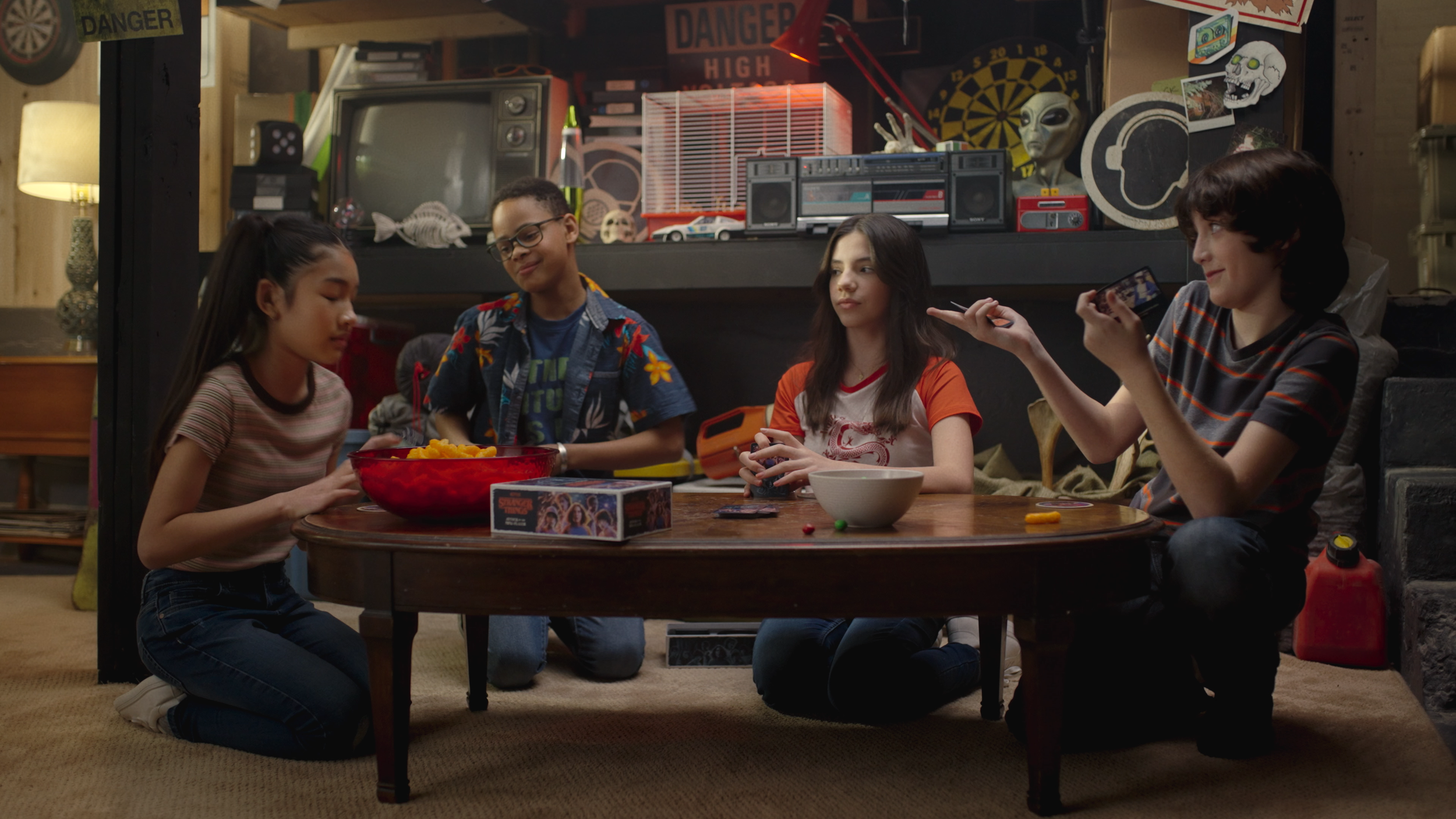 Strangerthings_FinalCut_v1.2.00_00_12_15.Still028.png