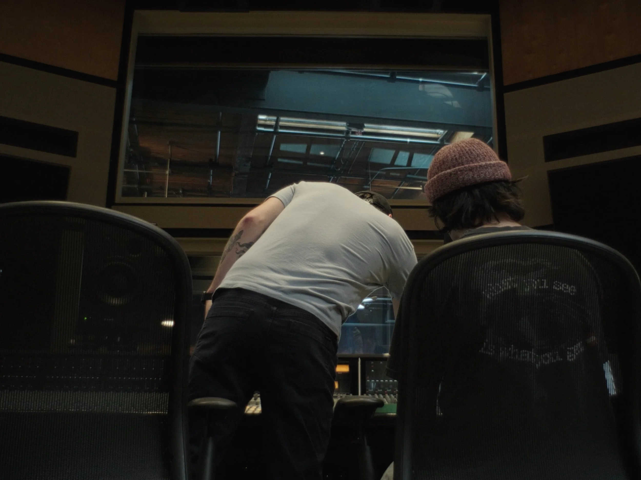 DocuDeluxe_Edit_PictLock_v3_4K_H264_nosubs-0028.jpg