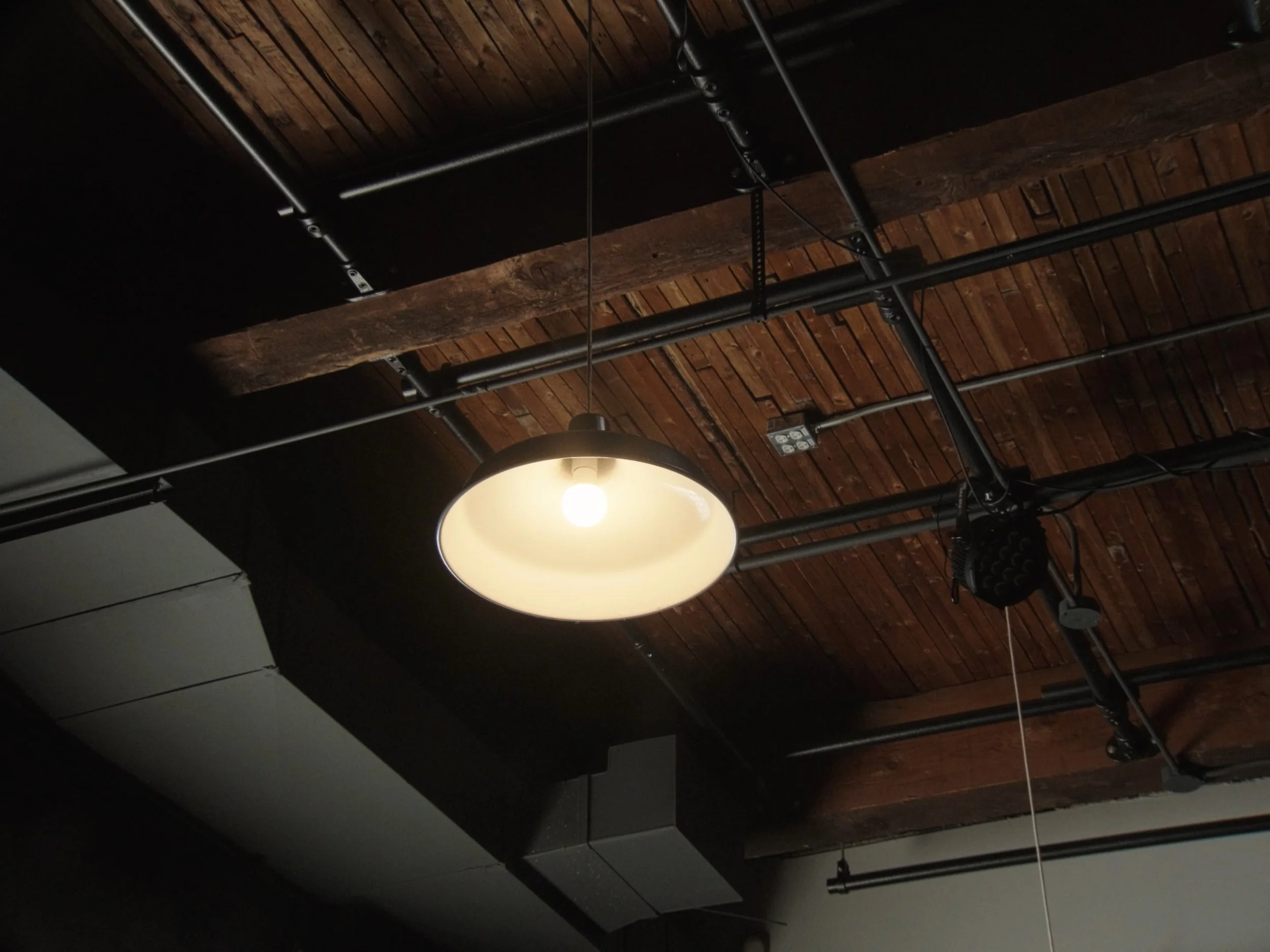 DocuDeluxe_Edit_PictLock_v3_4K_H264_nosubs-0120.jpg