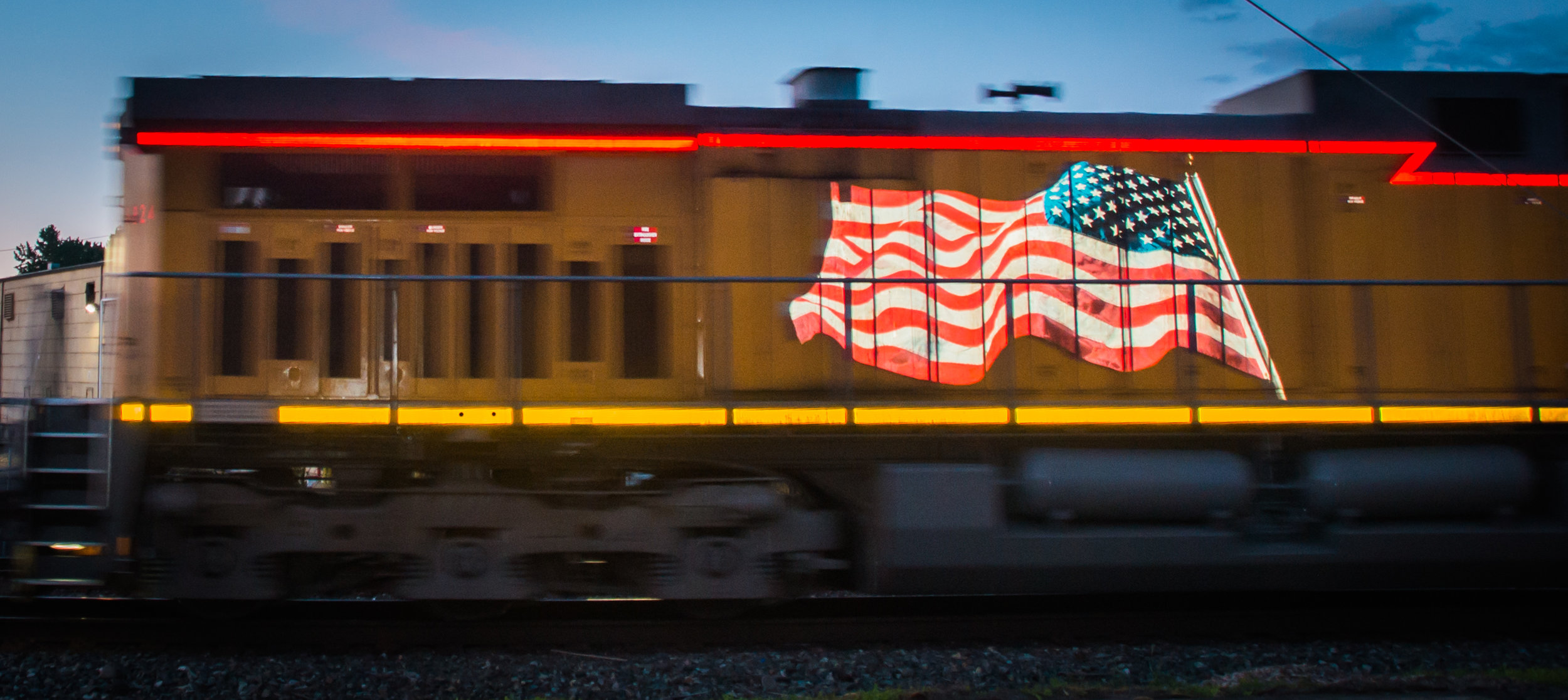 Light Stream Train