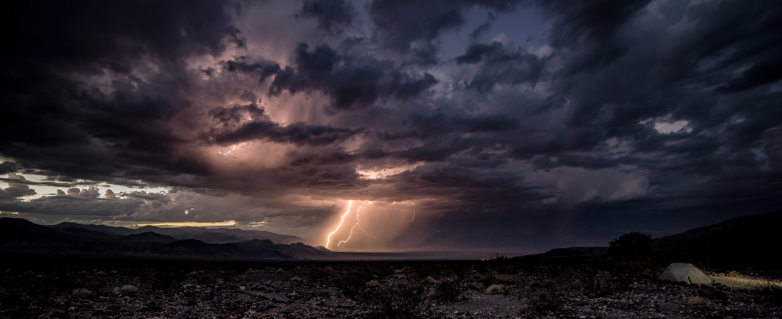 deathvalley_lightening-1.jpg