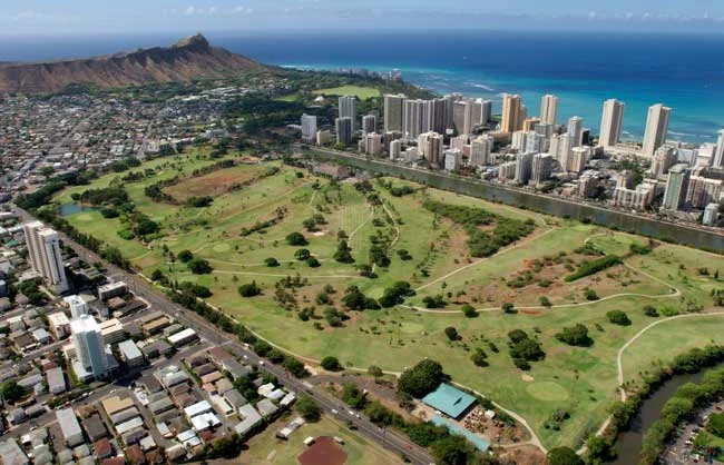 Ala_Wai_Golf_Course.jpg