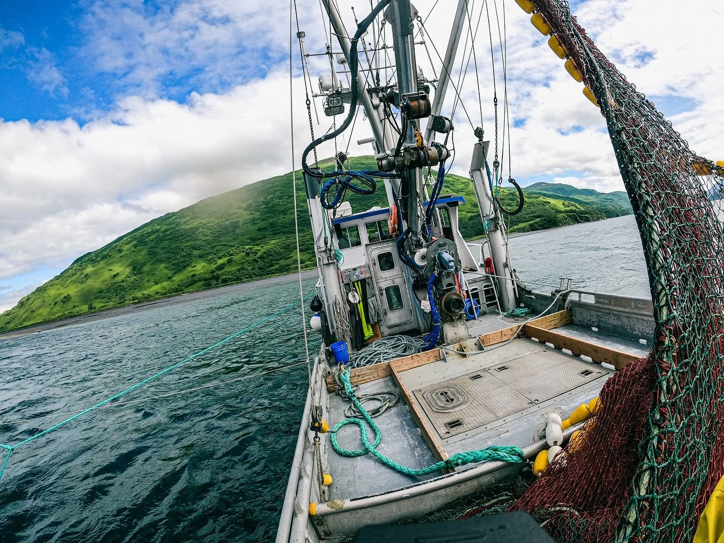 Step into my office. #gopro #shotbyangelt #commercialsalmonseining ⚓️