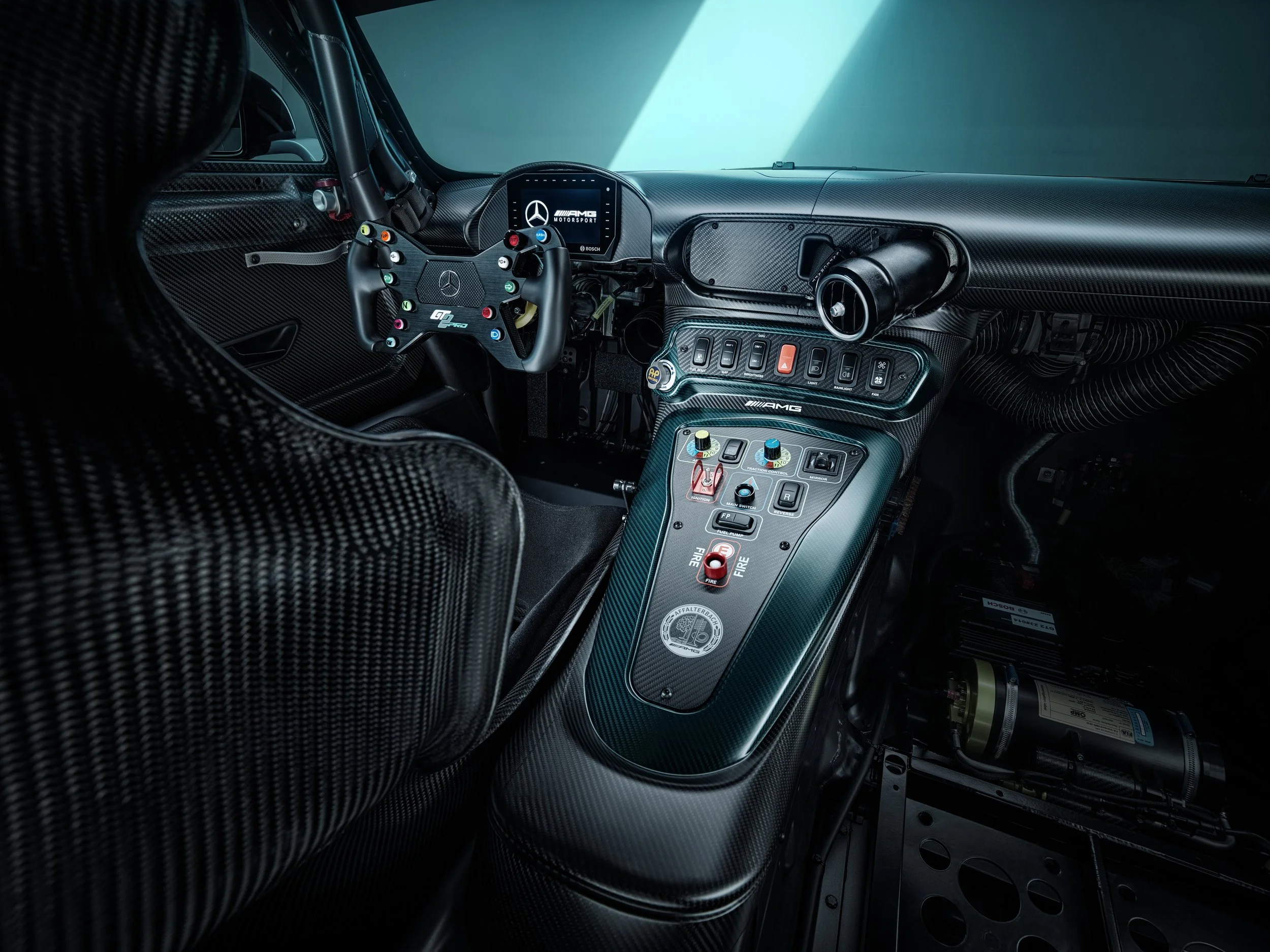 Mercedes_AMG_GT2_Pro_14.jpg