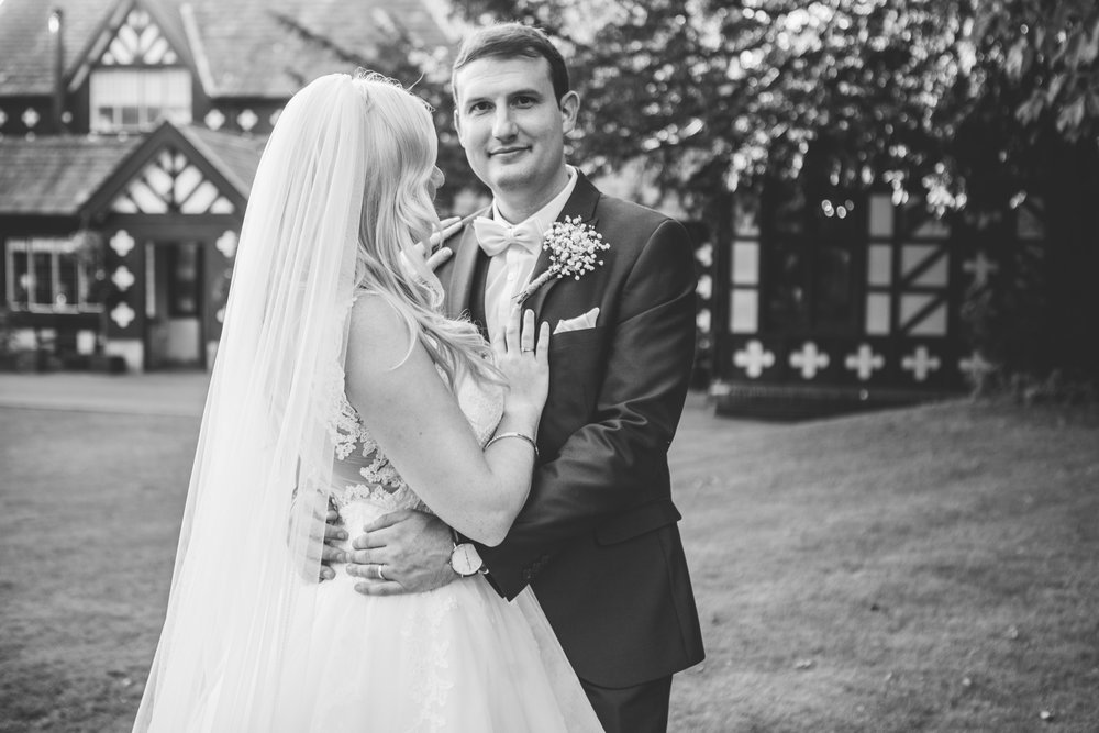 Samlesbury_Hall_Wedding_Photographer_2017_-75.jpg