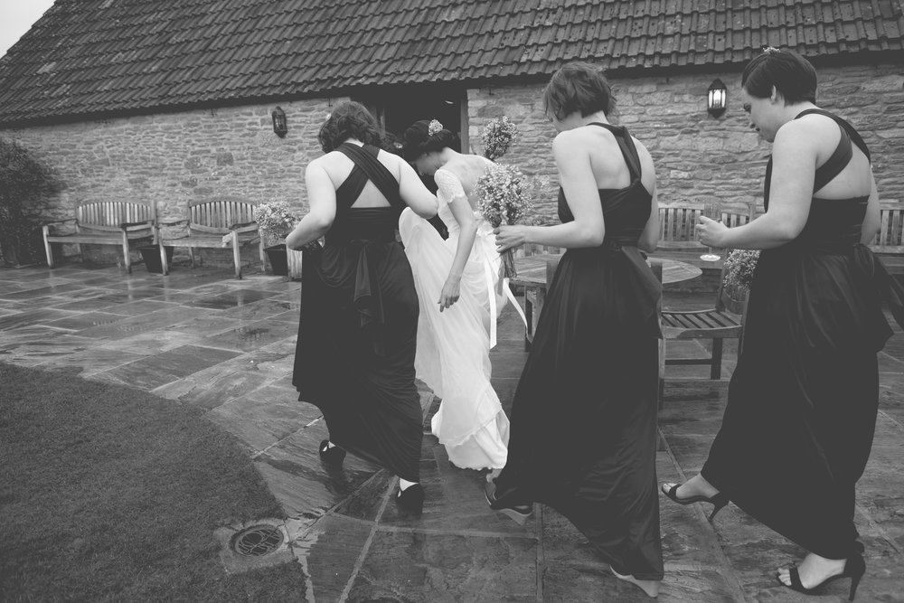 Kingscote-Barn-Wedding-Photography-29.jpg