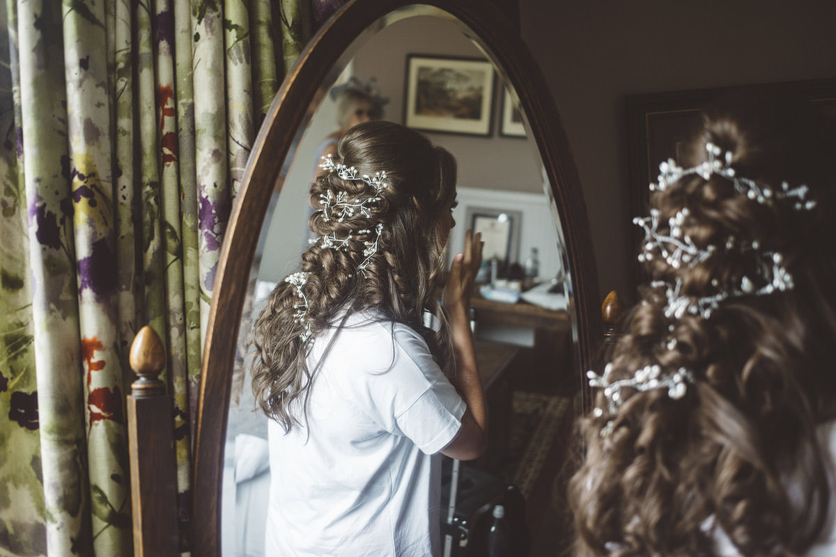 Cholmondeley Arms Tipi Cheshire Wedding Photography - 02.jpg