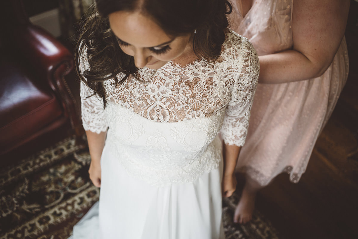 Cholmondeley Arms Tipi Cheshire Wedding Photography - 05.jpg