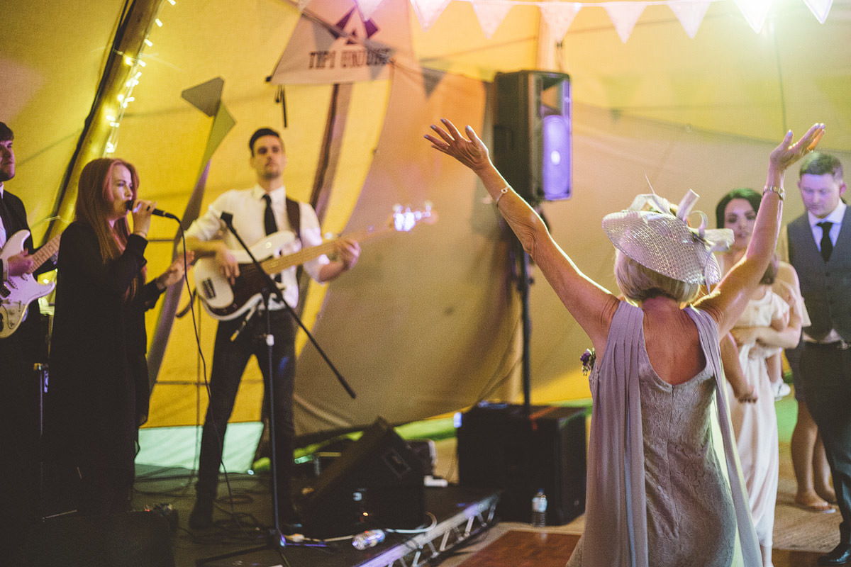 Cholmondeley Arms Tipi Cheshire Wedding Photography - 33.jpg