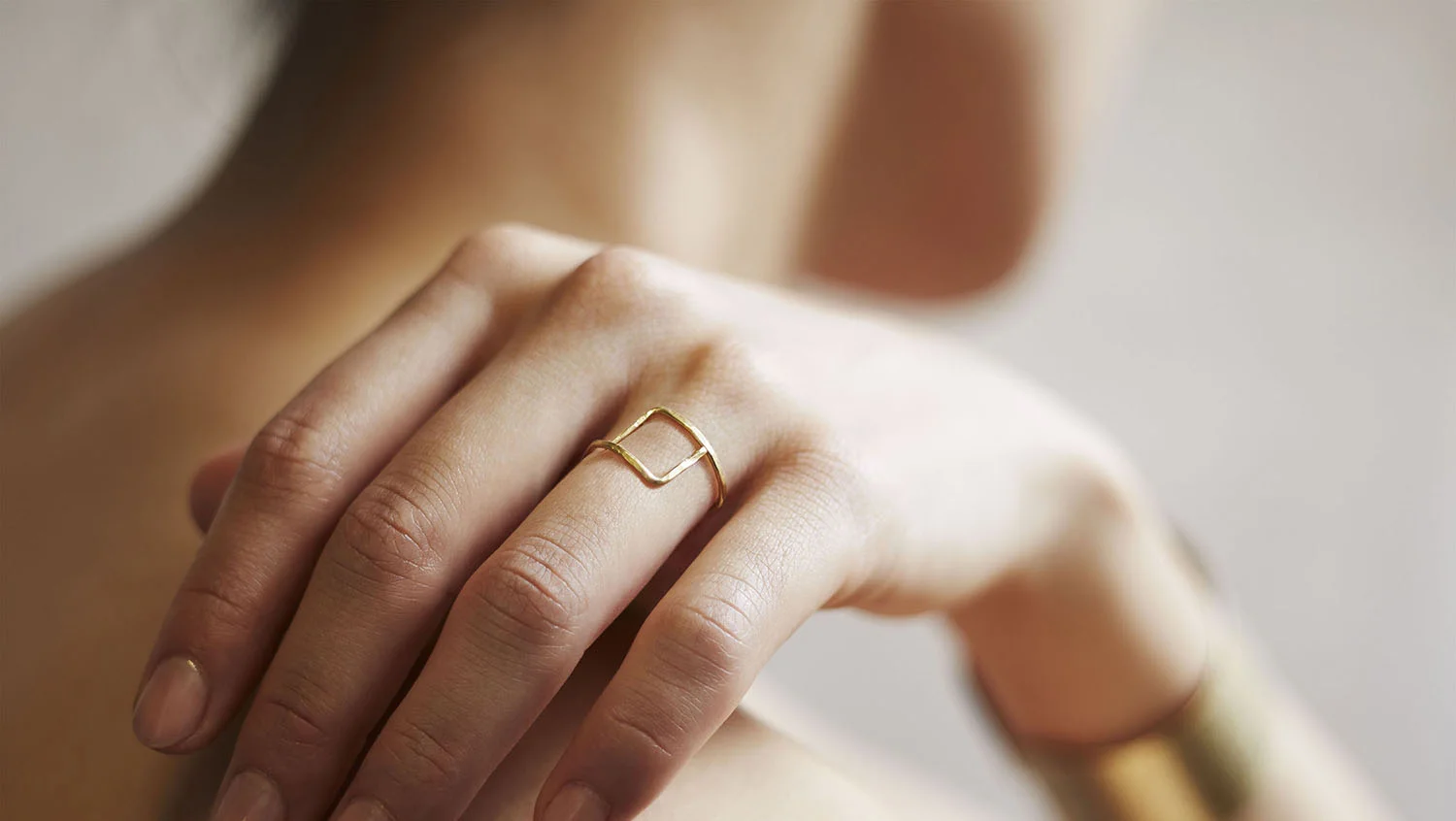 Bague modulable géométrique, carré, or, vermeil.
