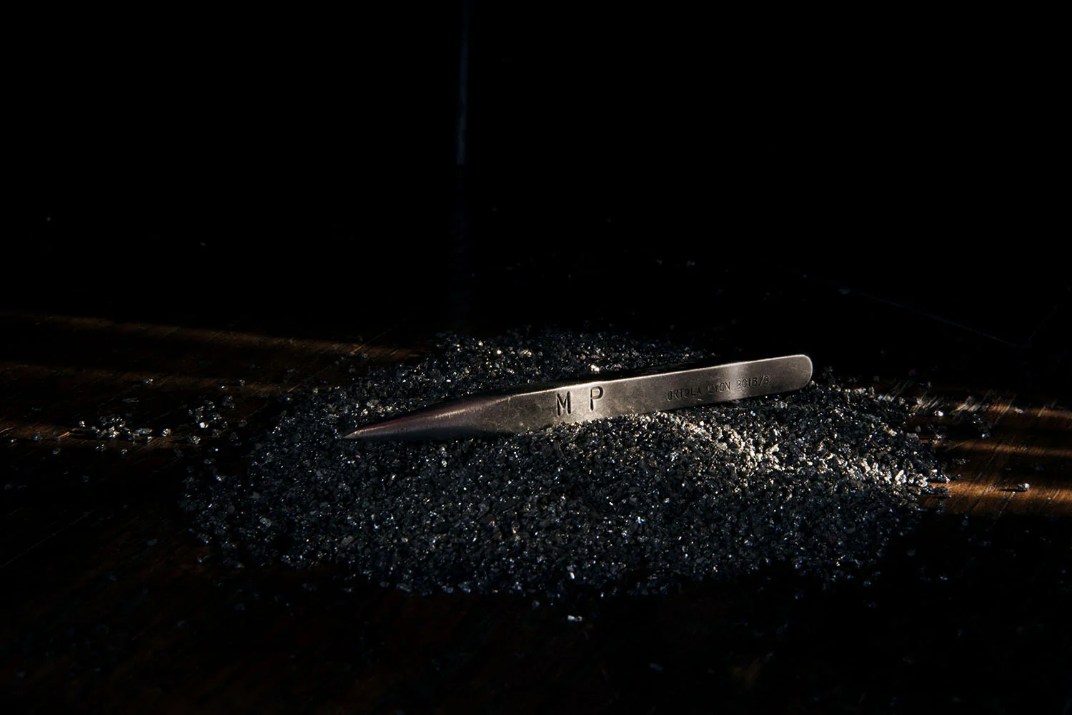 Poincon-de-maitre-fabrication-bijoux-signes-Magali-Paris.jpg
