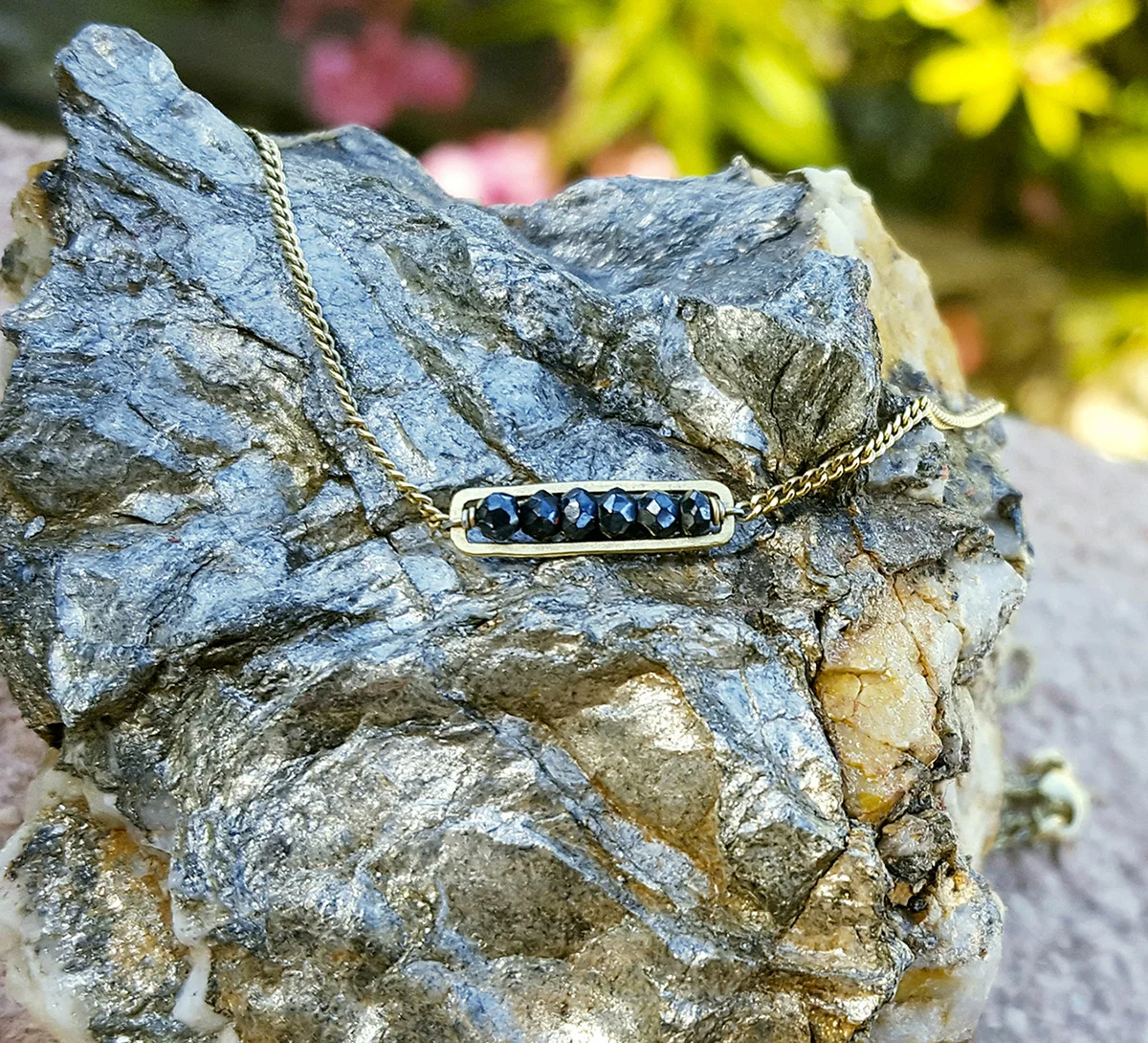 Cailloux-capt-benat-collier-spinelle-Horizon-Magali-Paris-bijoux.jpg