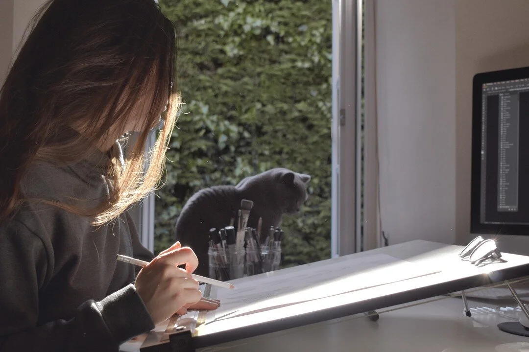 We love summer evenings! The air is so fragrant at the moment it's a sensory experience just working with the window open. I hear the pollen count has been very high so thinking of all you hay-fever suffers out there! 
.
.
.
 #artist #handdrawn #craf