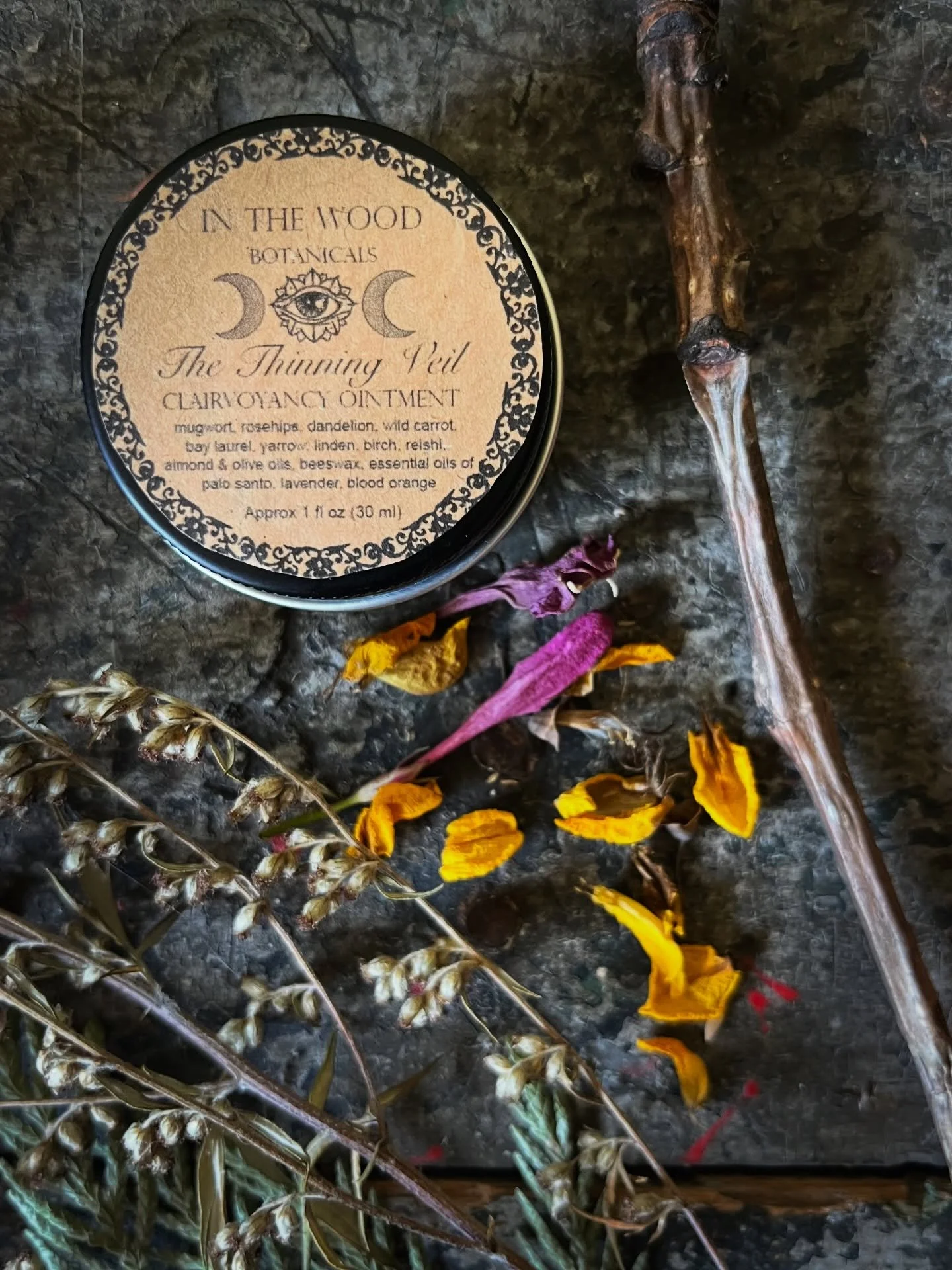 Do you incorporate witchy things into your creative process? I often burn candles, or add herbs to my tea, and when I really want a boost, a little flying ointment, or this clairvoyant ointment by @whisper_in_the_wood ✨&hearts;️✨ I think I&rsquo;ve t