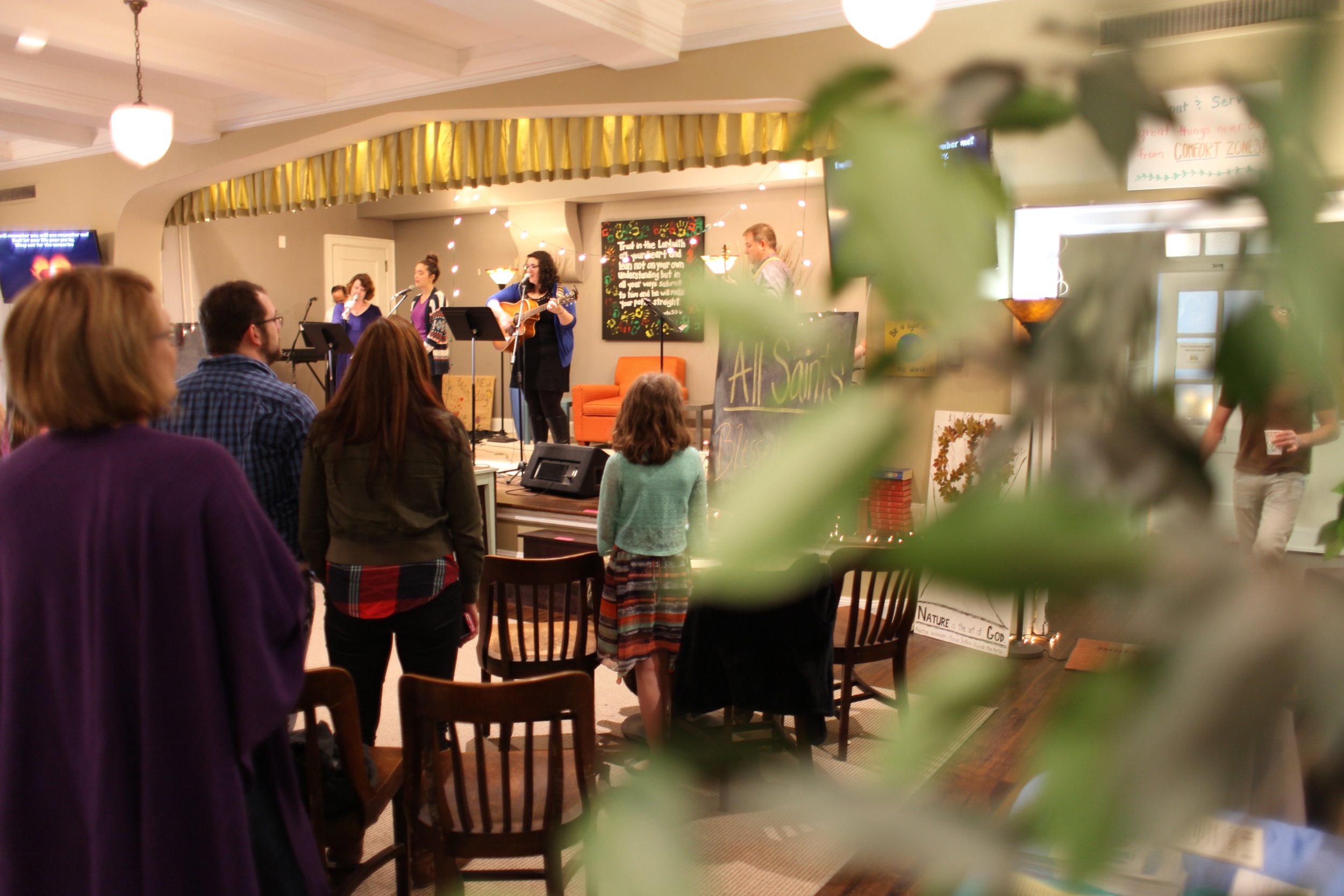   Our 9:00 a.m. Sunday "Connect" service, with a contemporary, coffee shop feel, features a worship band.  