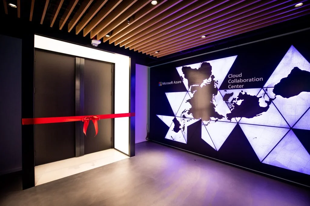The Dymaxion map, by Buckminster Fuller, is featured at the CCC entrance to symbolize Microsoft’s commitment to customers around the world, and the global presence of Azure.