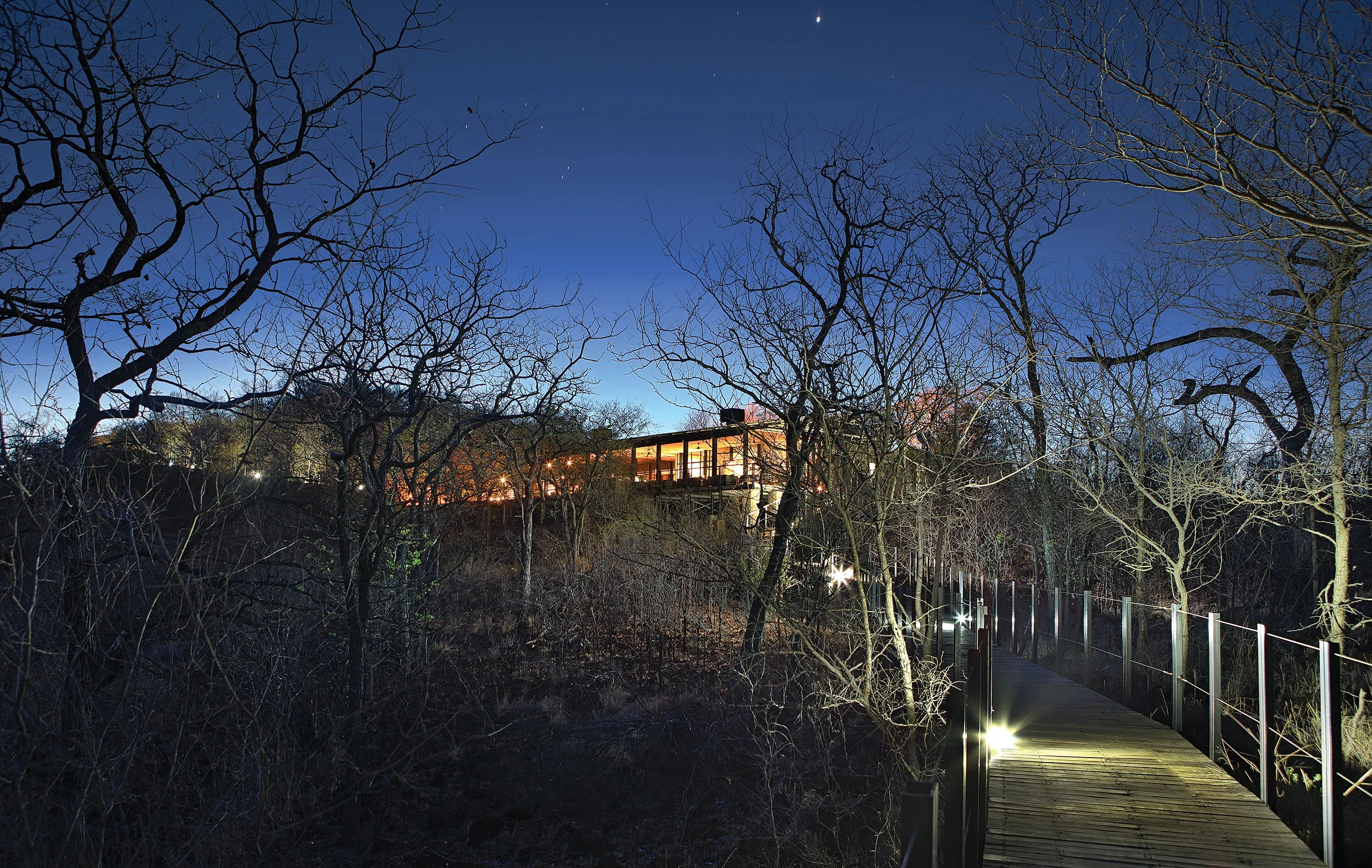 outpost_ext8.jpg