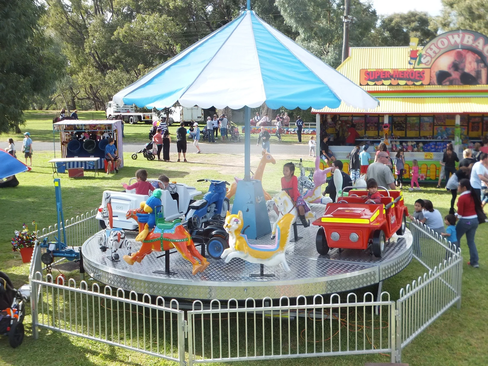 Merry-Go-Round-Hire122222.jpg