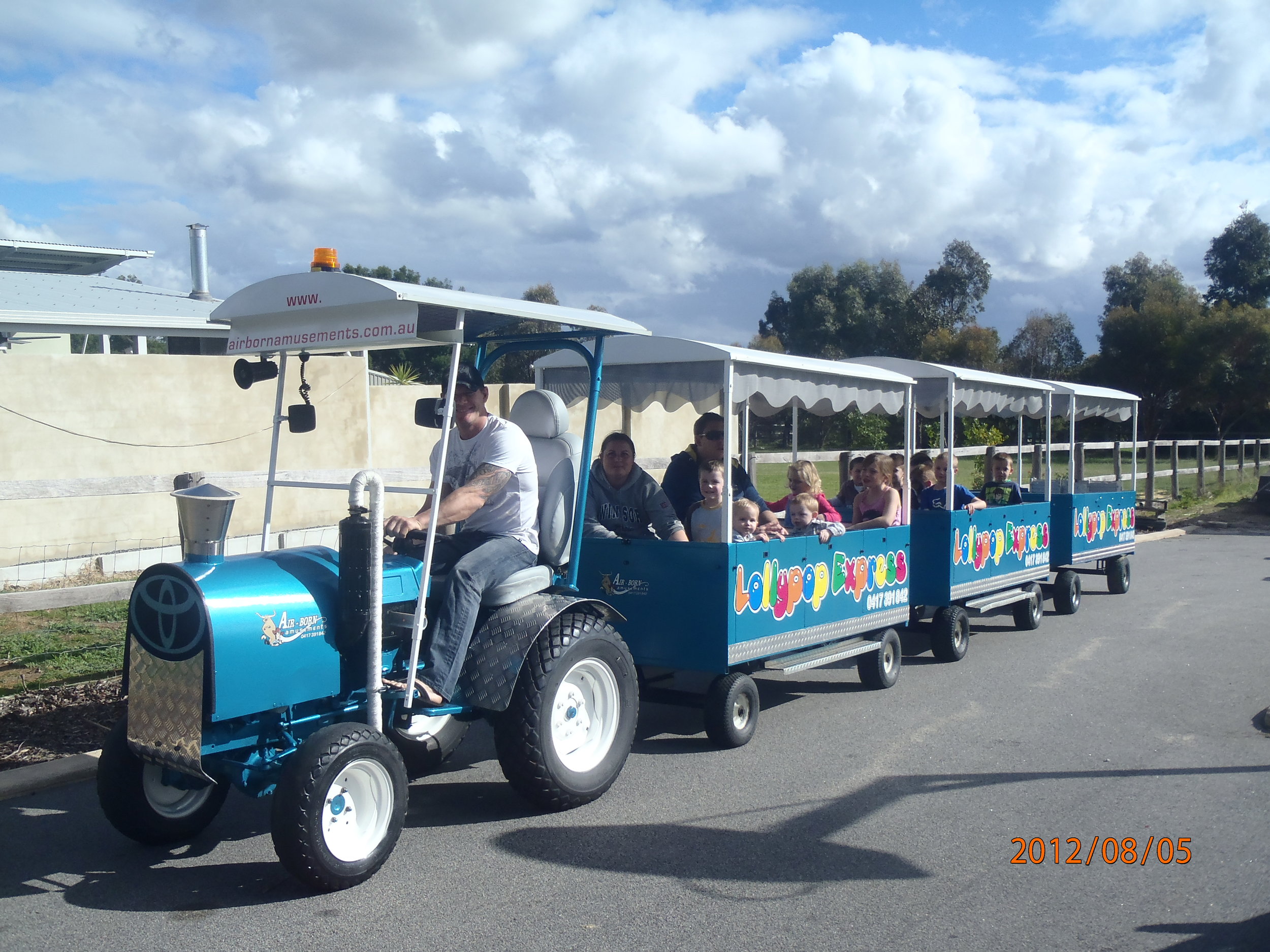 TRACKLESS TRAIN