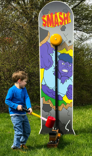 Kids Hulk Smash Striker