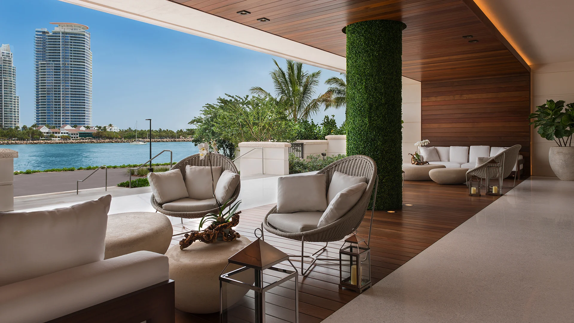 Pallazzo del Sol, Lobby Terrace