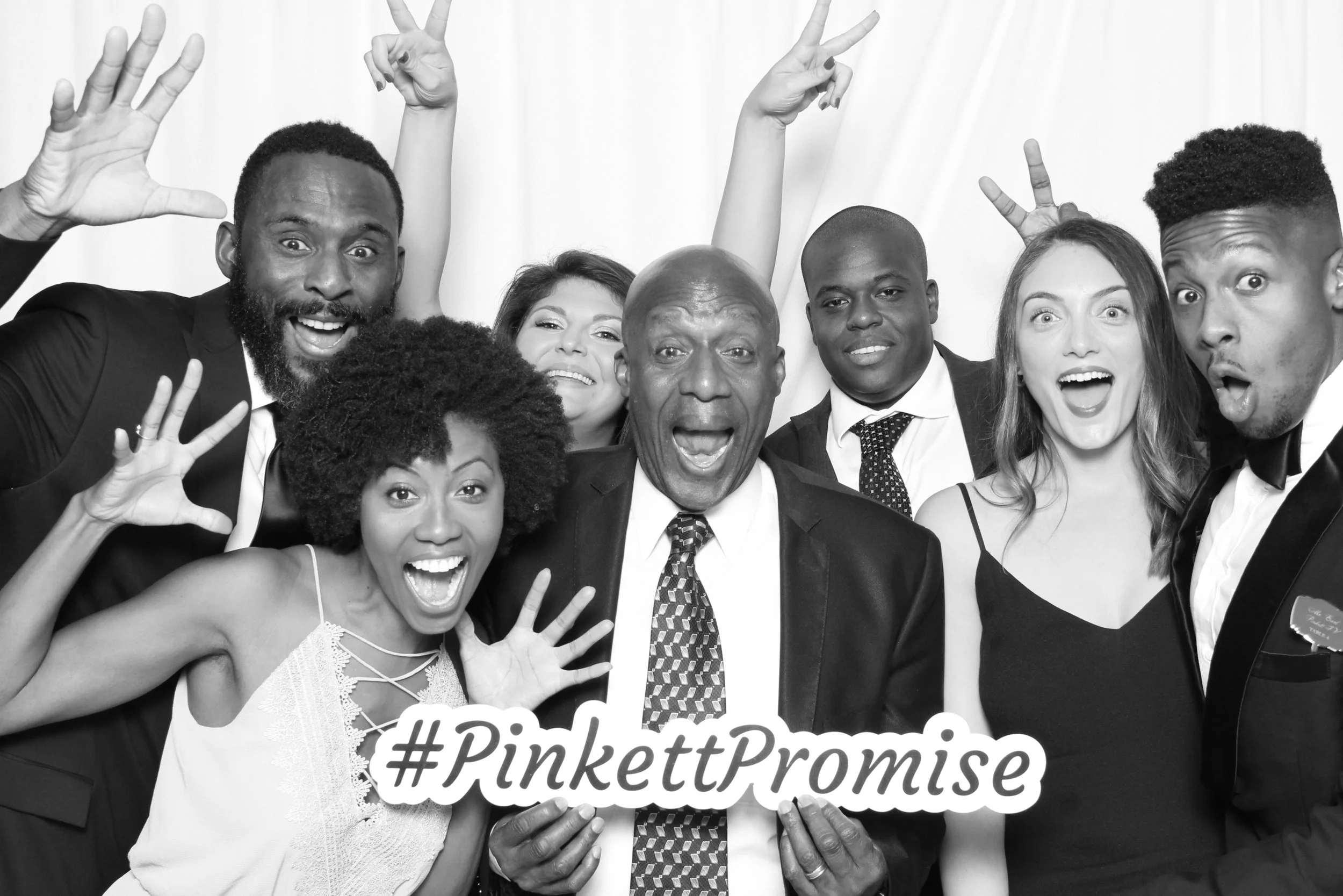 Lindsey&Damien-JJPixxPhotoBooth(103).jpg