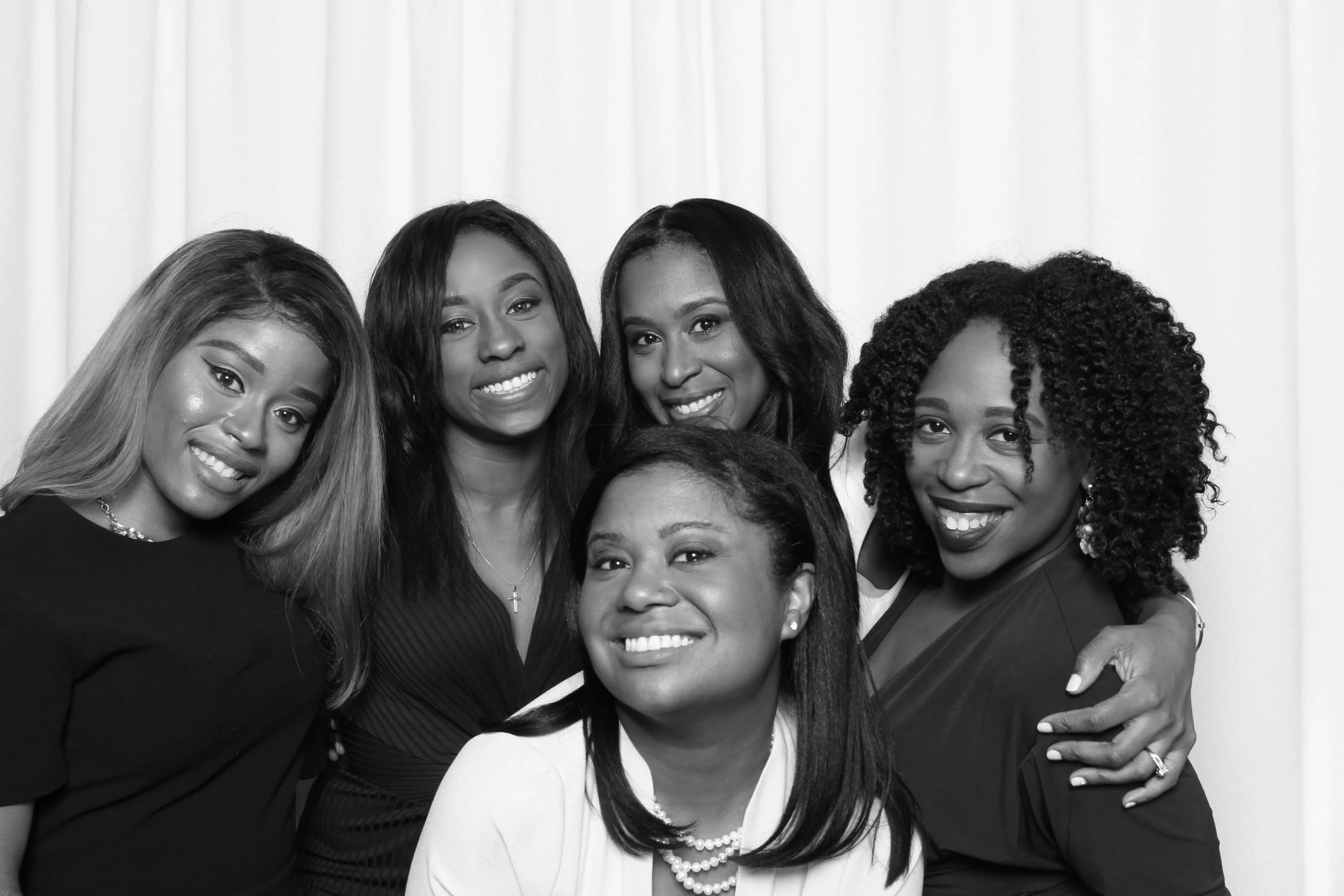 Nancy's-bridal-shower-black-&-white-photo-booth(163).jpg