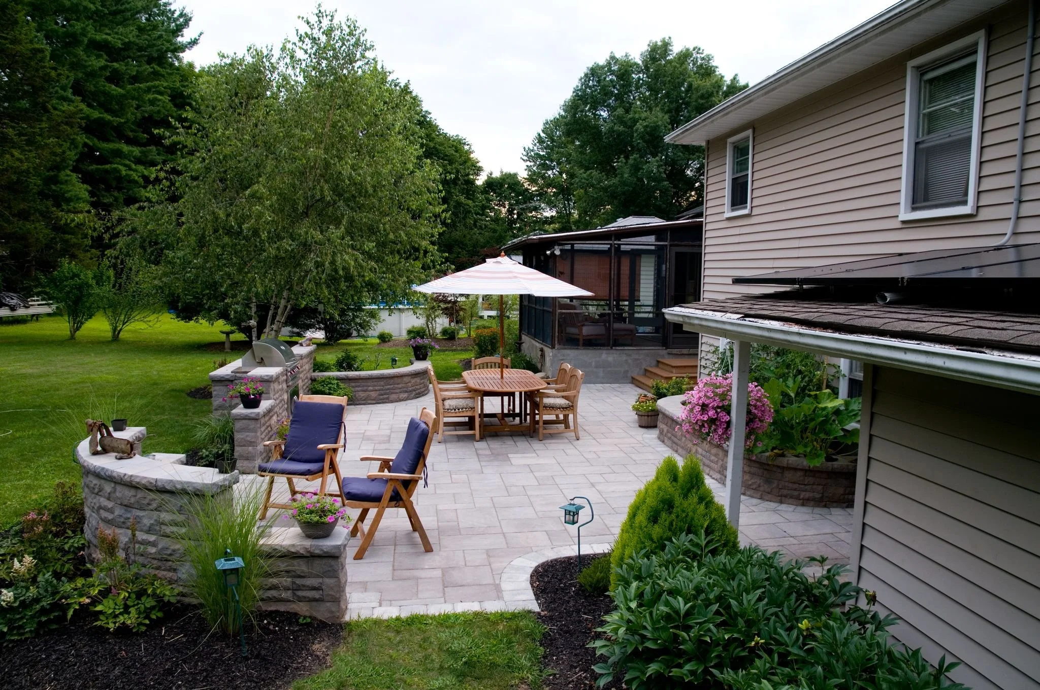 Enjoy Family Dinner Outside on a New Patio in Fishkill, NY Lehigh