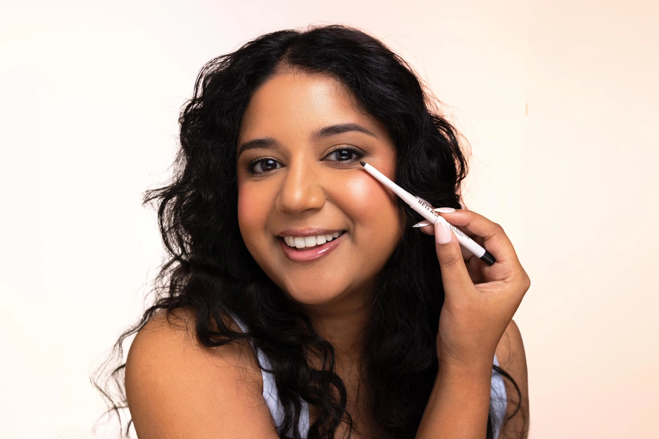 Gel Eyeliner-1.jpg