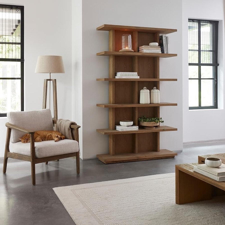 Rivieran tuotteet sopivat kotiin kuin kotiin 🏡✨

Kuvassa mm Goa Lounge Armchair, Vermont book cabinet ja St Mateu Coffee Table set. 

#rivieramaison #rivieramaisonlove #kodinsisustus #sisustaminen #olohuoneensisustus #sisustusinspiraatio