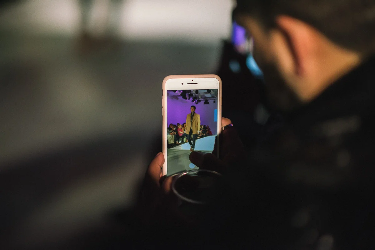 Audience member during the 2018 Runway show shot by Snappylifestyle